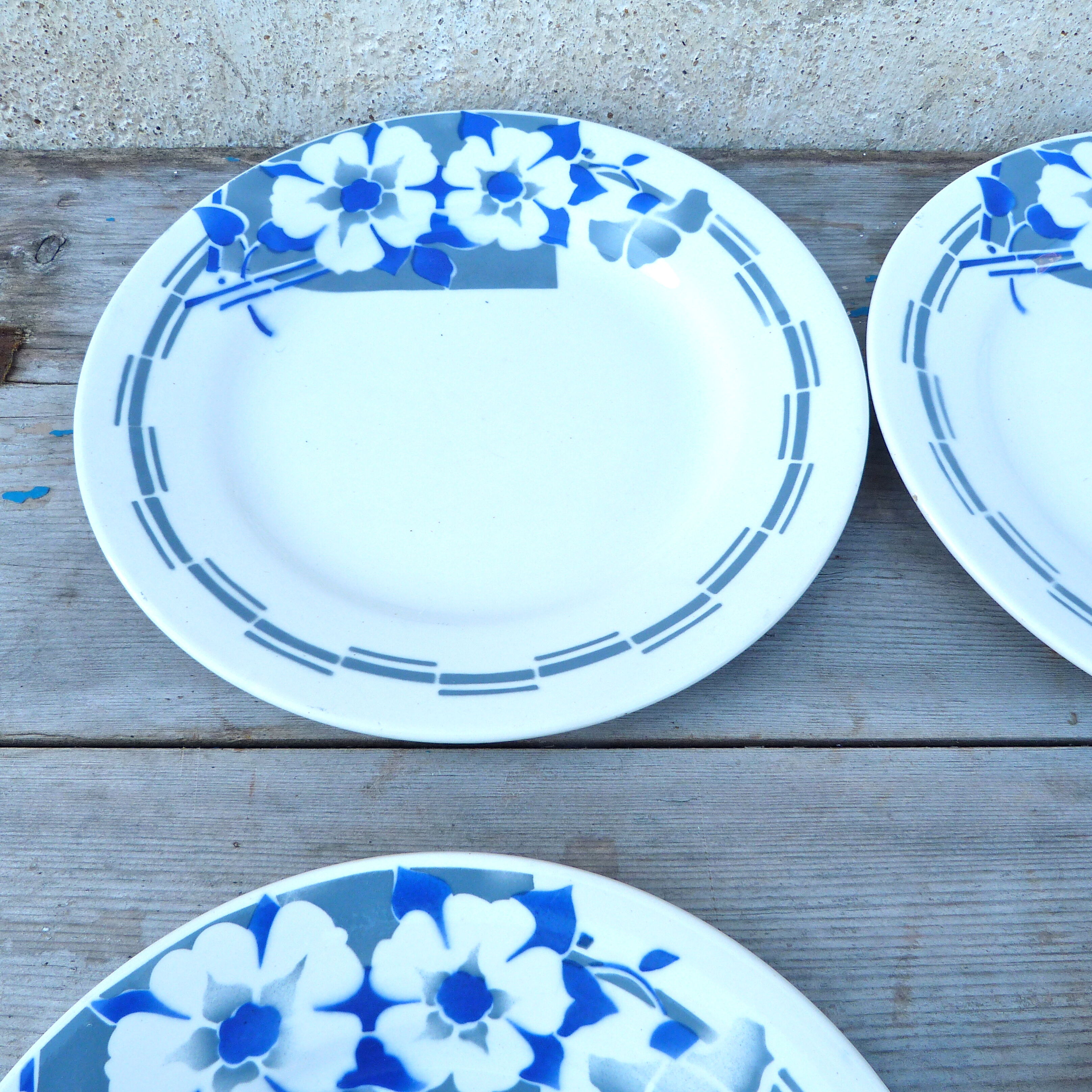 Lot of 4 plates flat St Amand décor foral