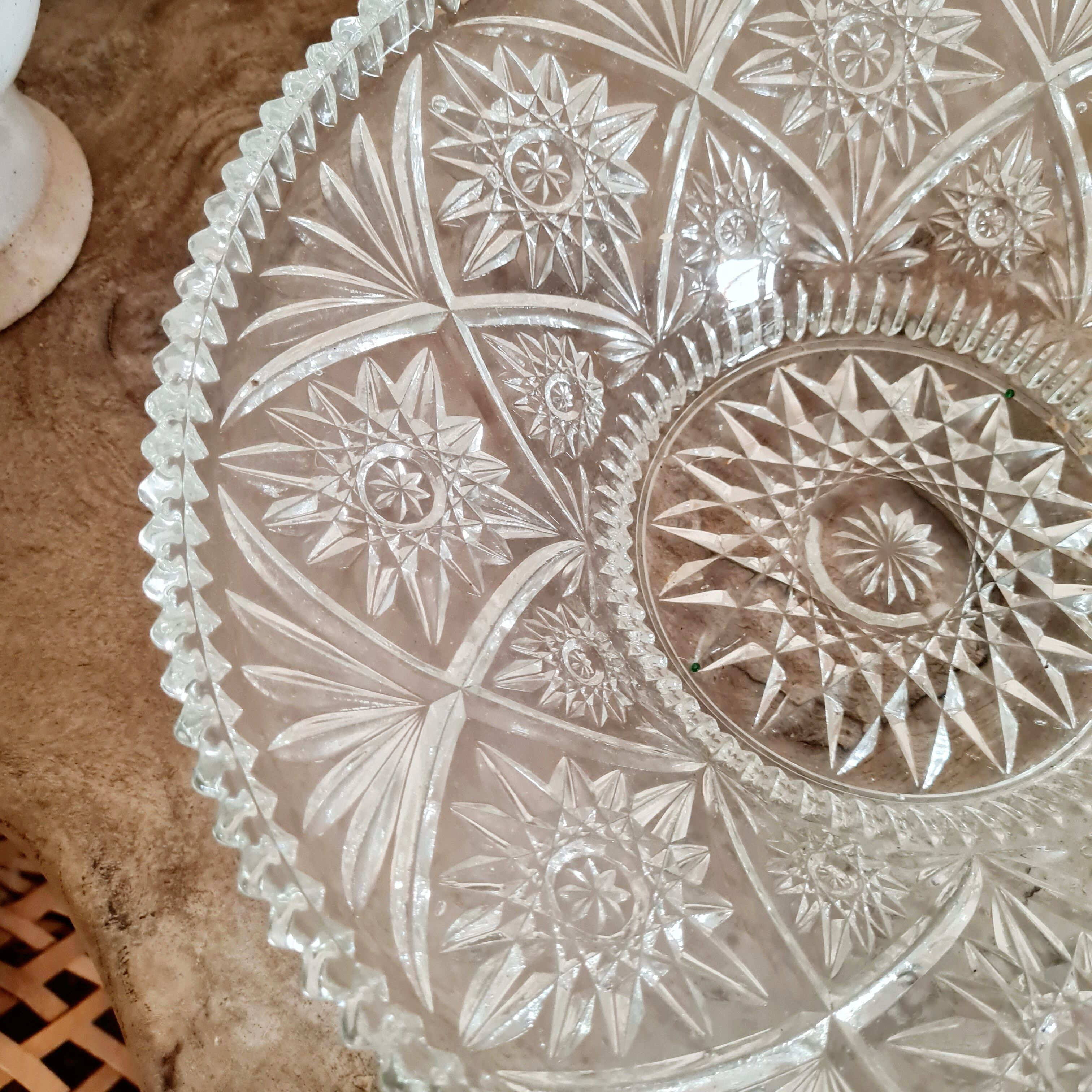 Fruit cup in chiseled glass