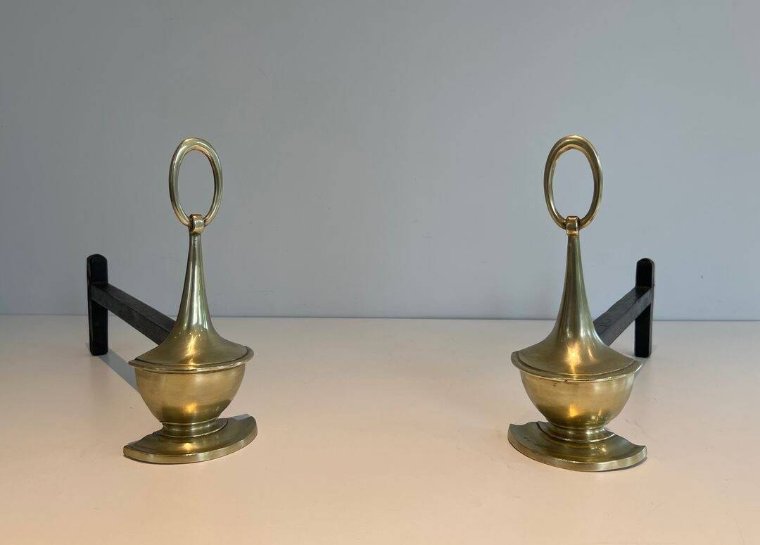 Paire de Chenets en Bronze Néoclassiques en Forme de Lampes Antiques à Anne