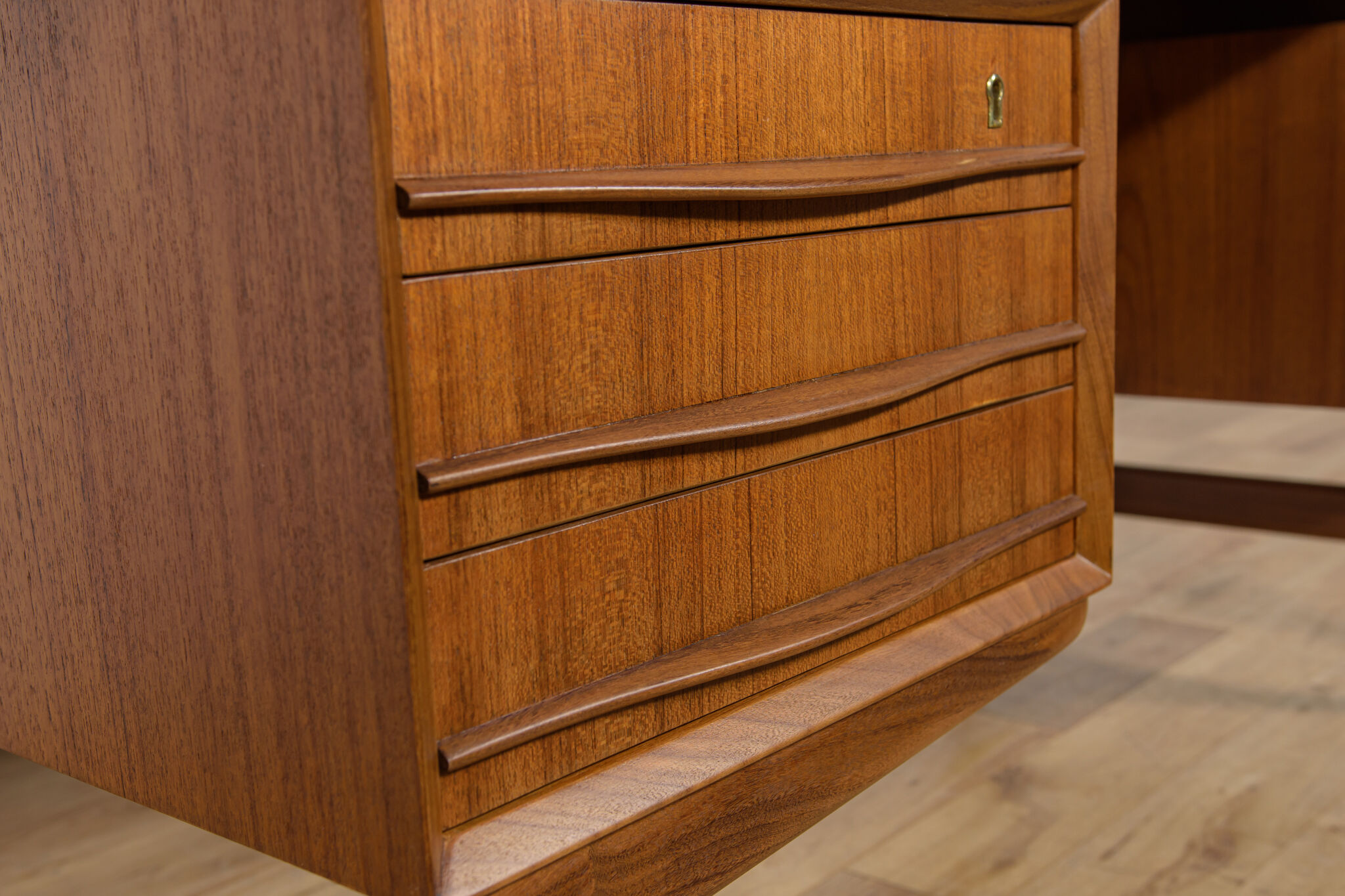 Mid-Century Freestanding Teak Desk, 1960s