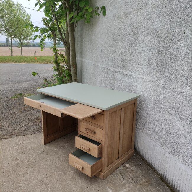 Adult office, administrative office