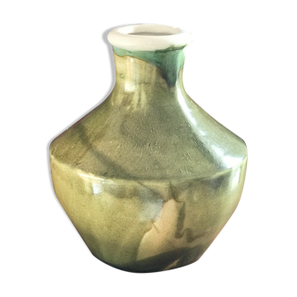 Ceramic vase