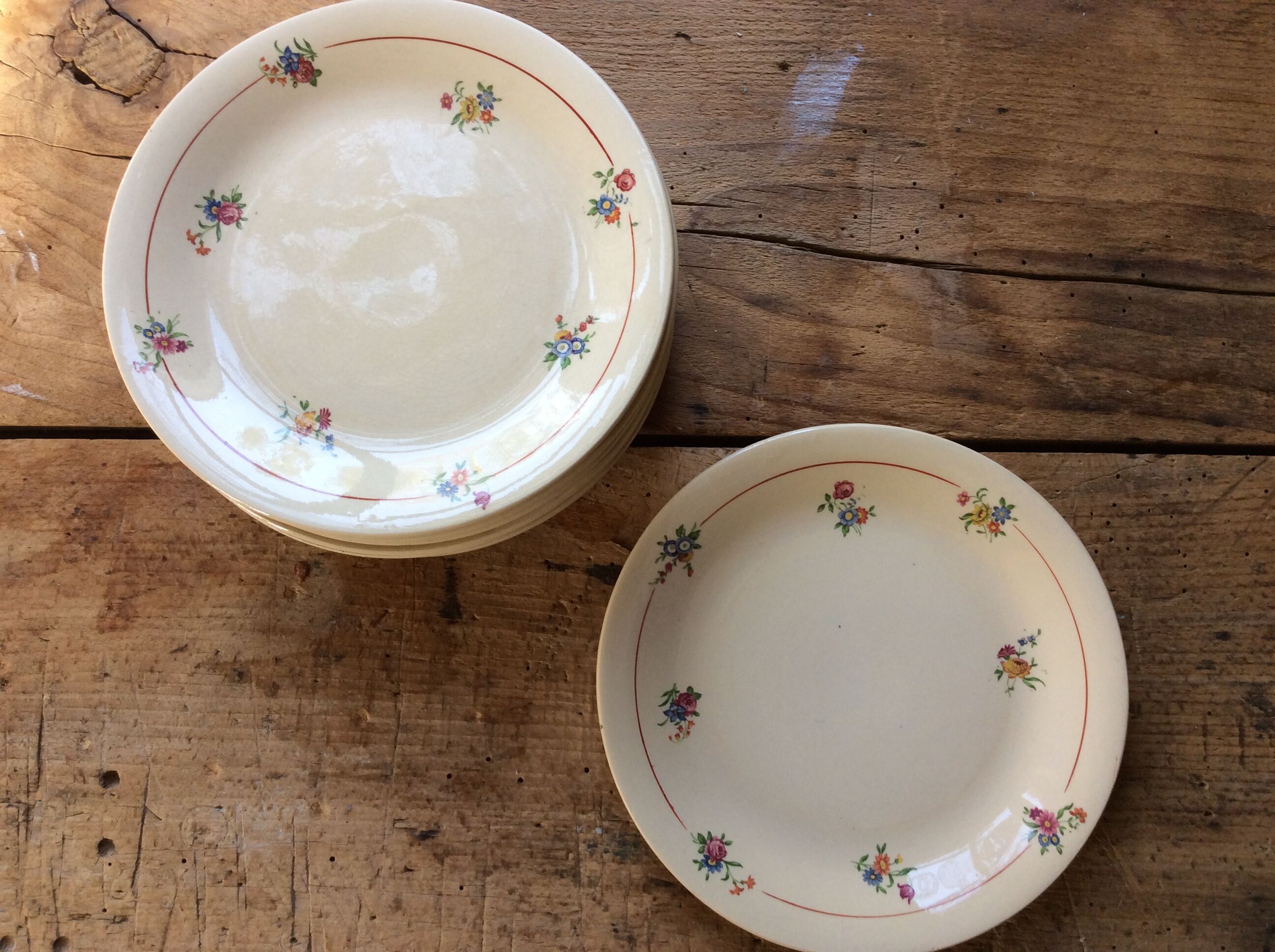 Set of 11 vintage dessert plates