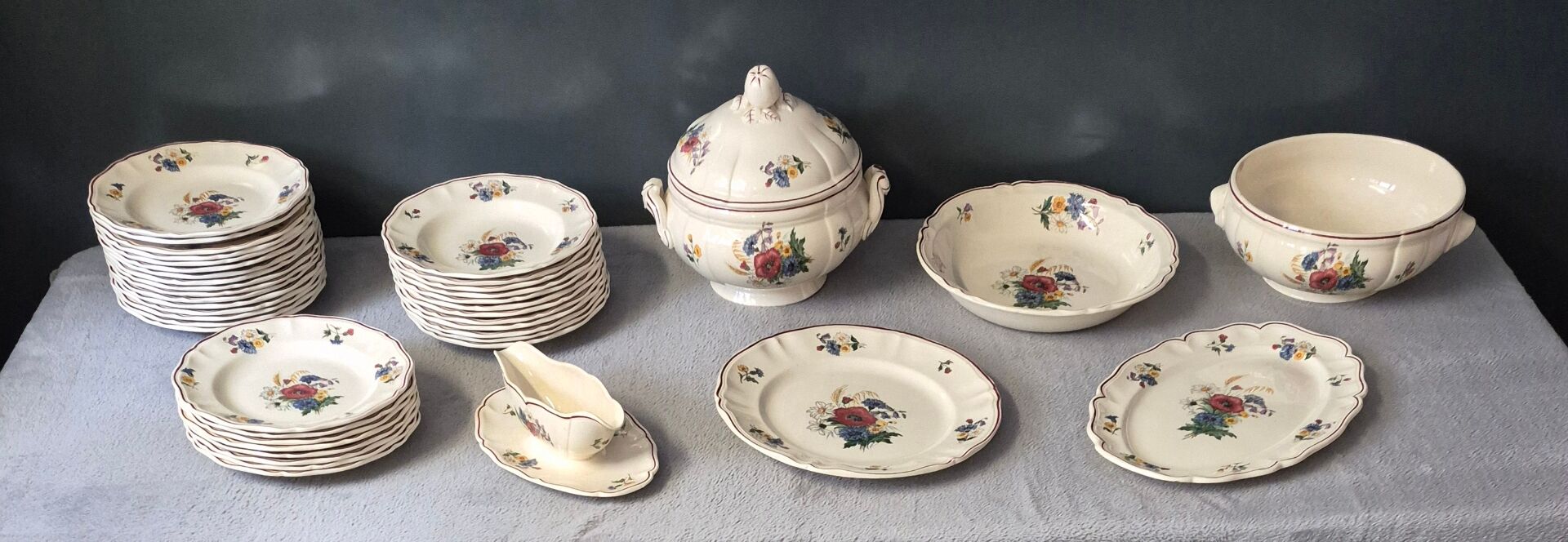 Sarreguemines France Agreste dinnerware service