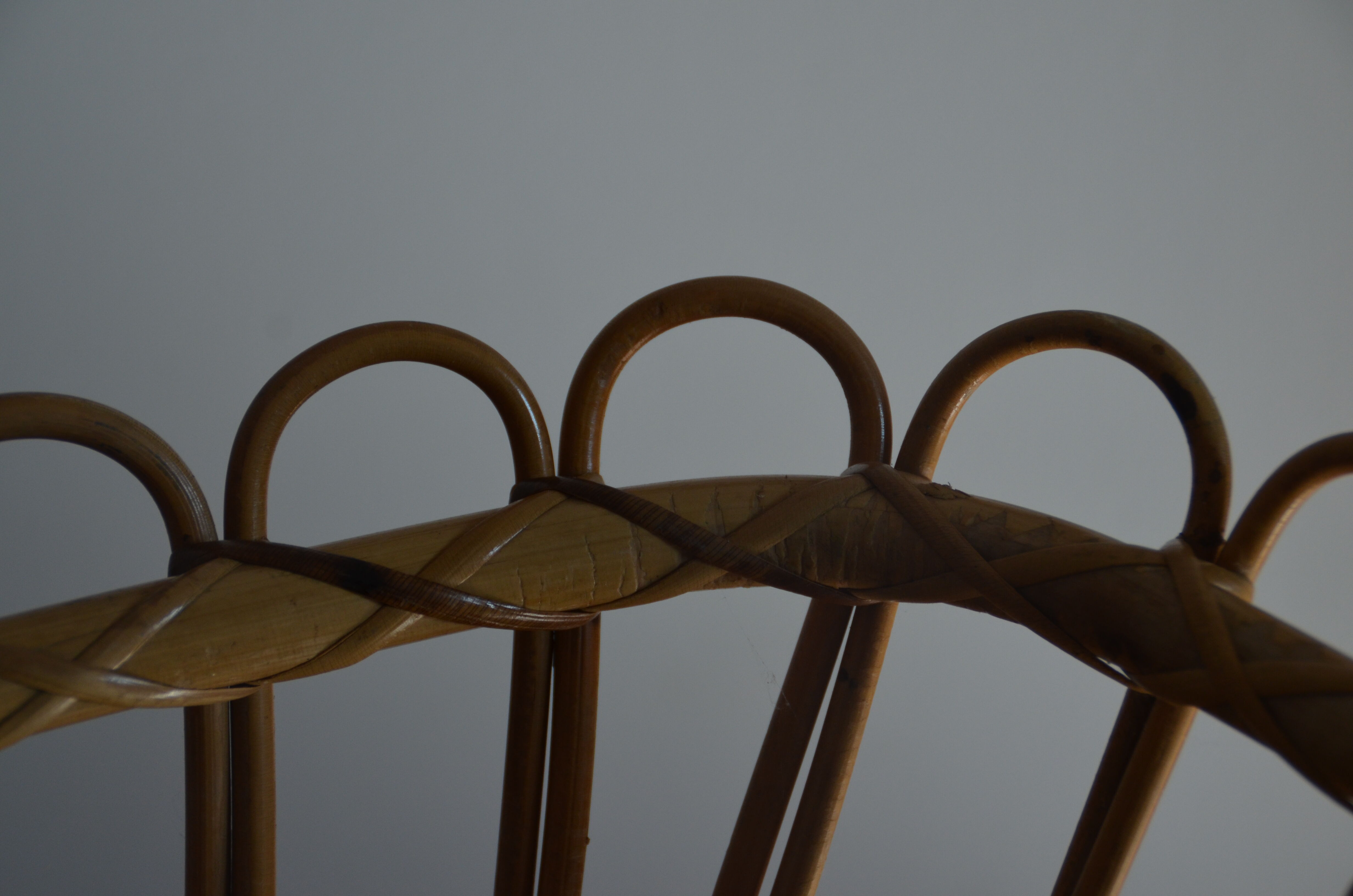 Baby vintage rattan bed