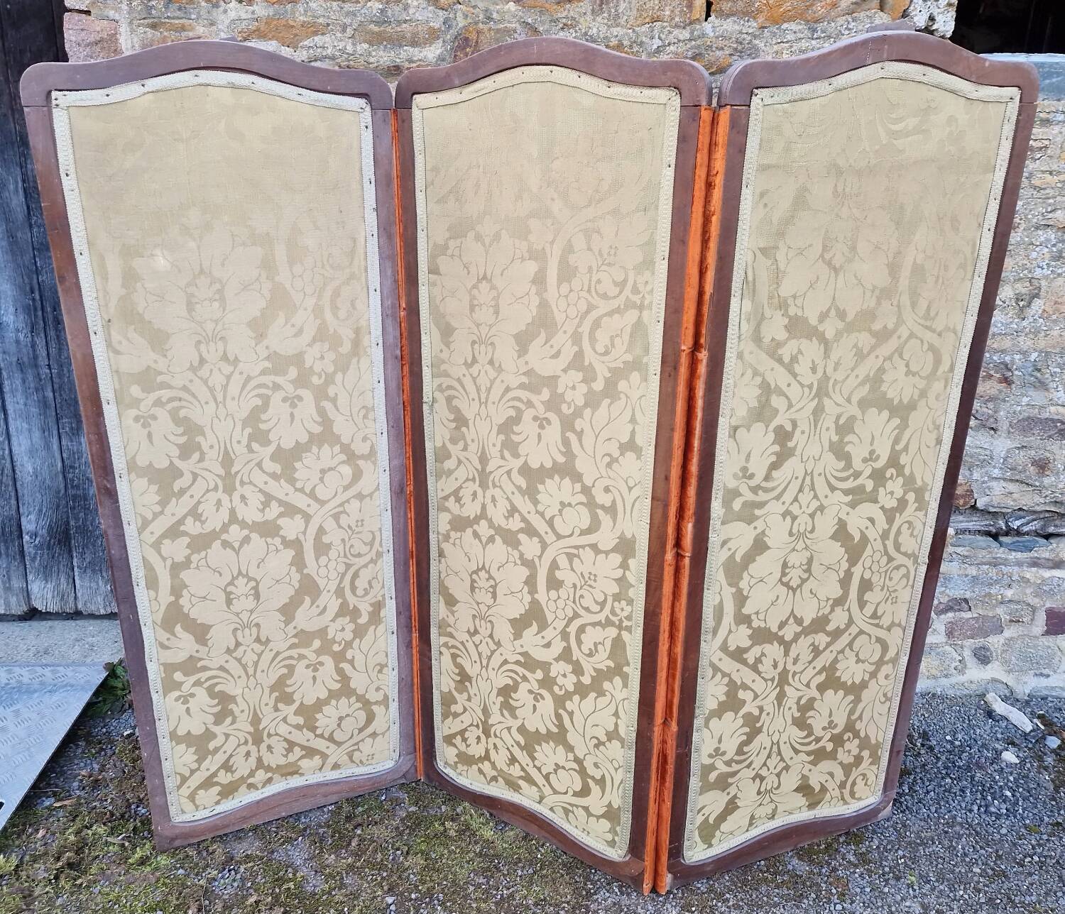 Late 19th century screen with 3 leaves