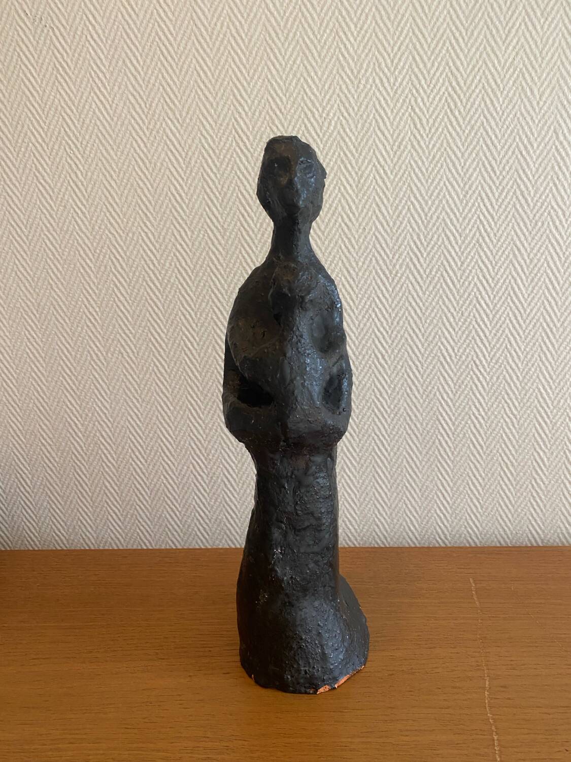 Sculpture en terre cuite maternité