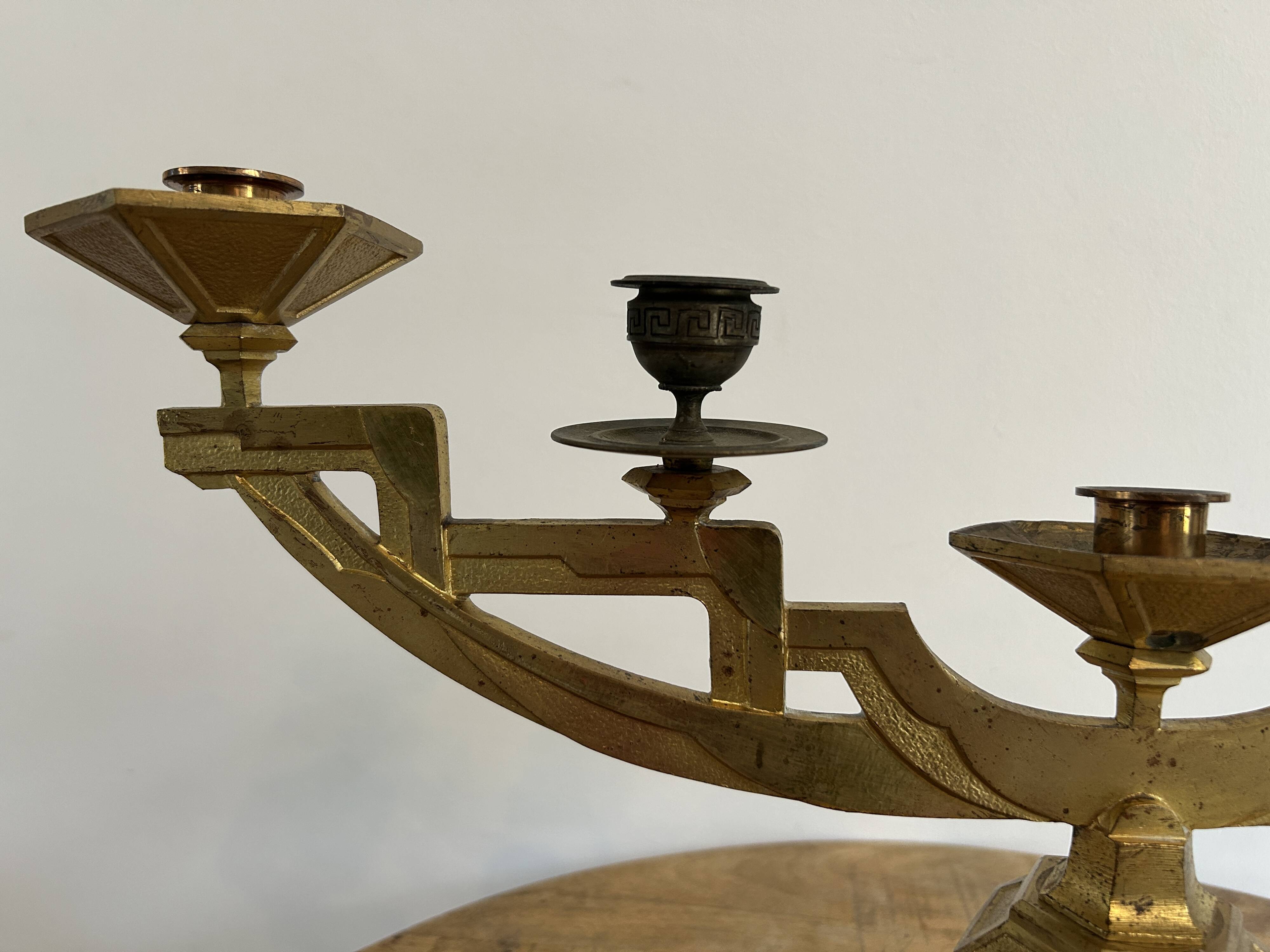 Paire de candélabres en bronze doré d'époque ART DECO