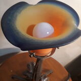 Lampe 1930  fer forge tulipe pâte de verre signee