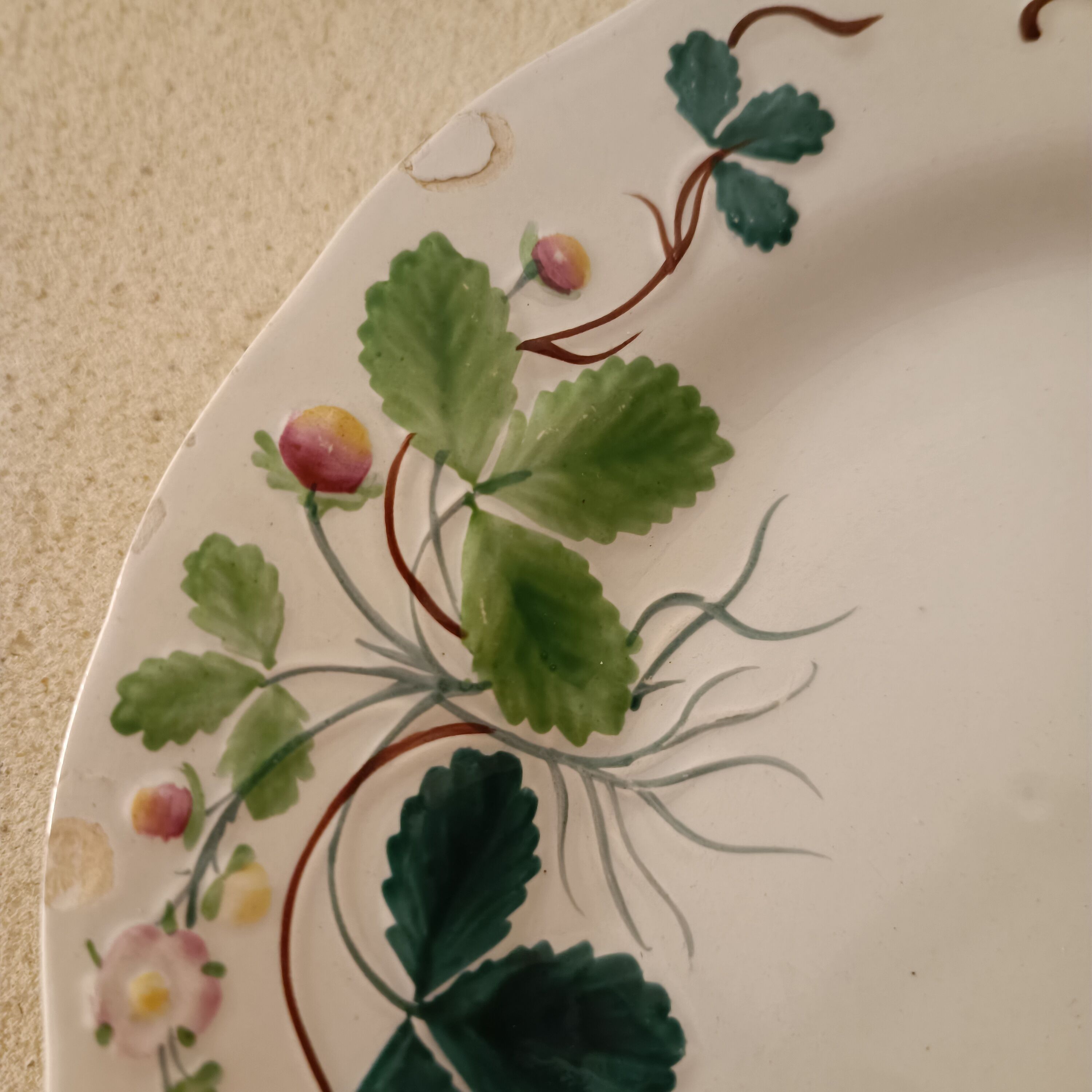 6 plates strawberry service by George Sand Creil and Montereau