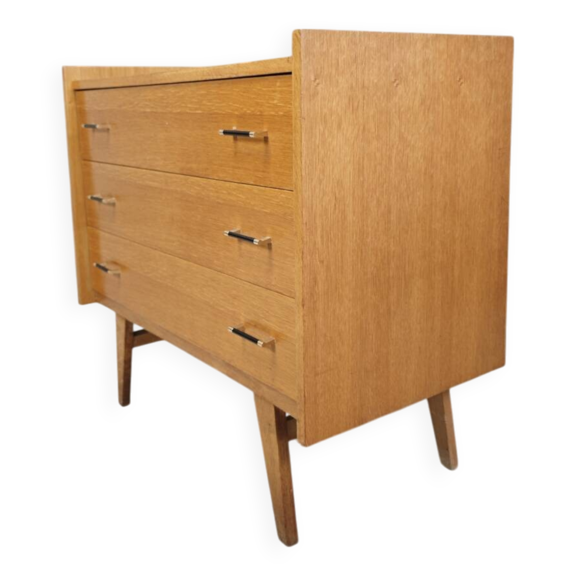 Vintage chest of drawers in light wood