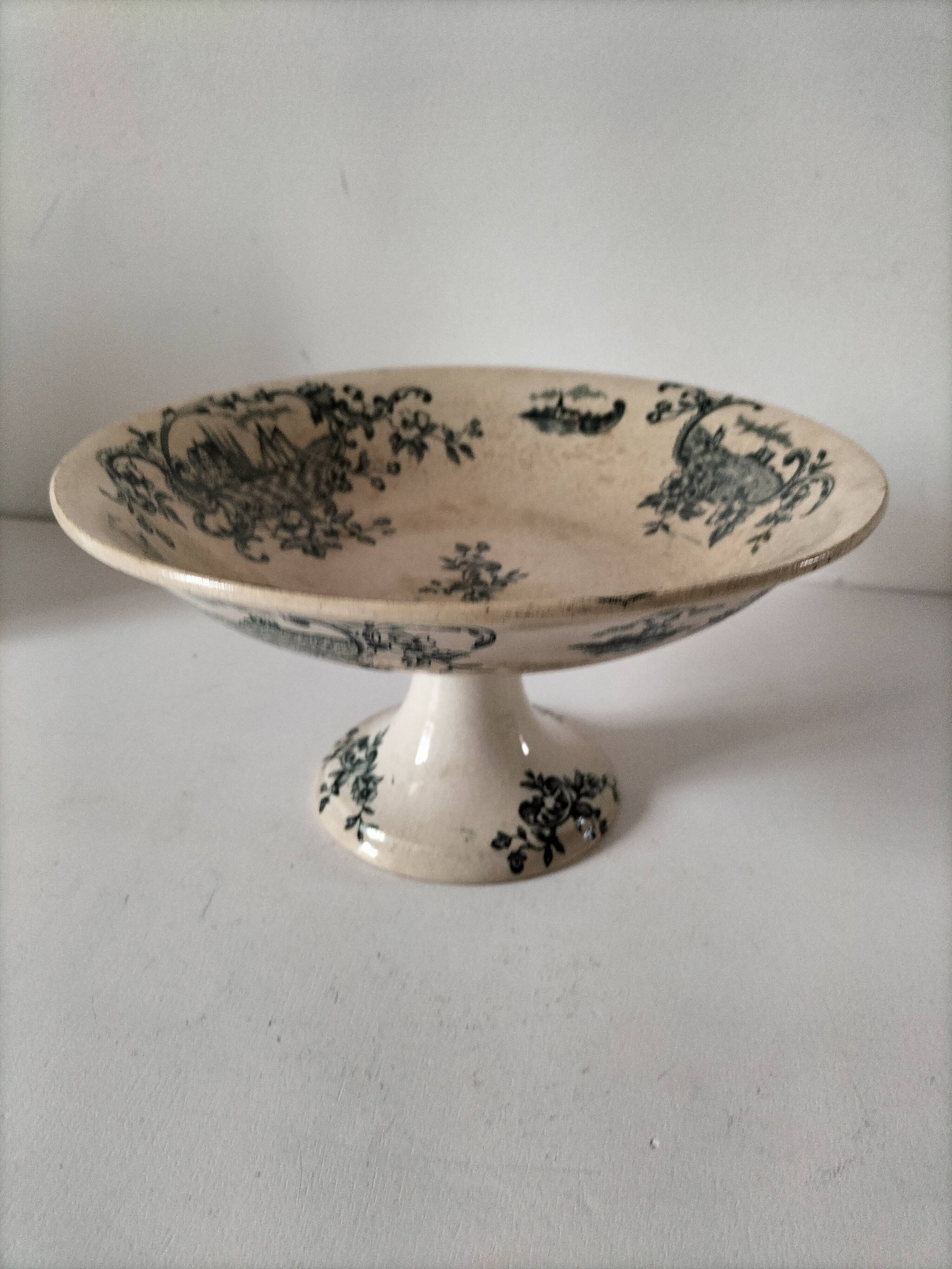 Fine earthenware bowl on a pedestal base – Grigny factory, circa 1830–1860