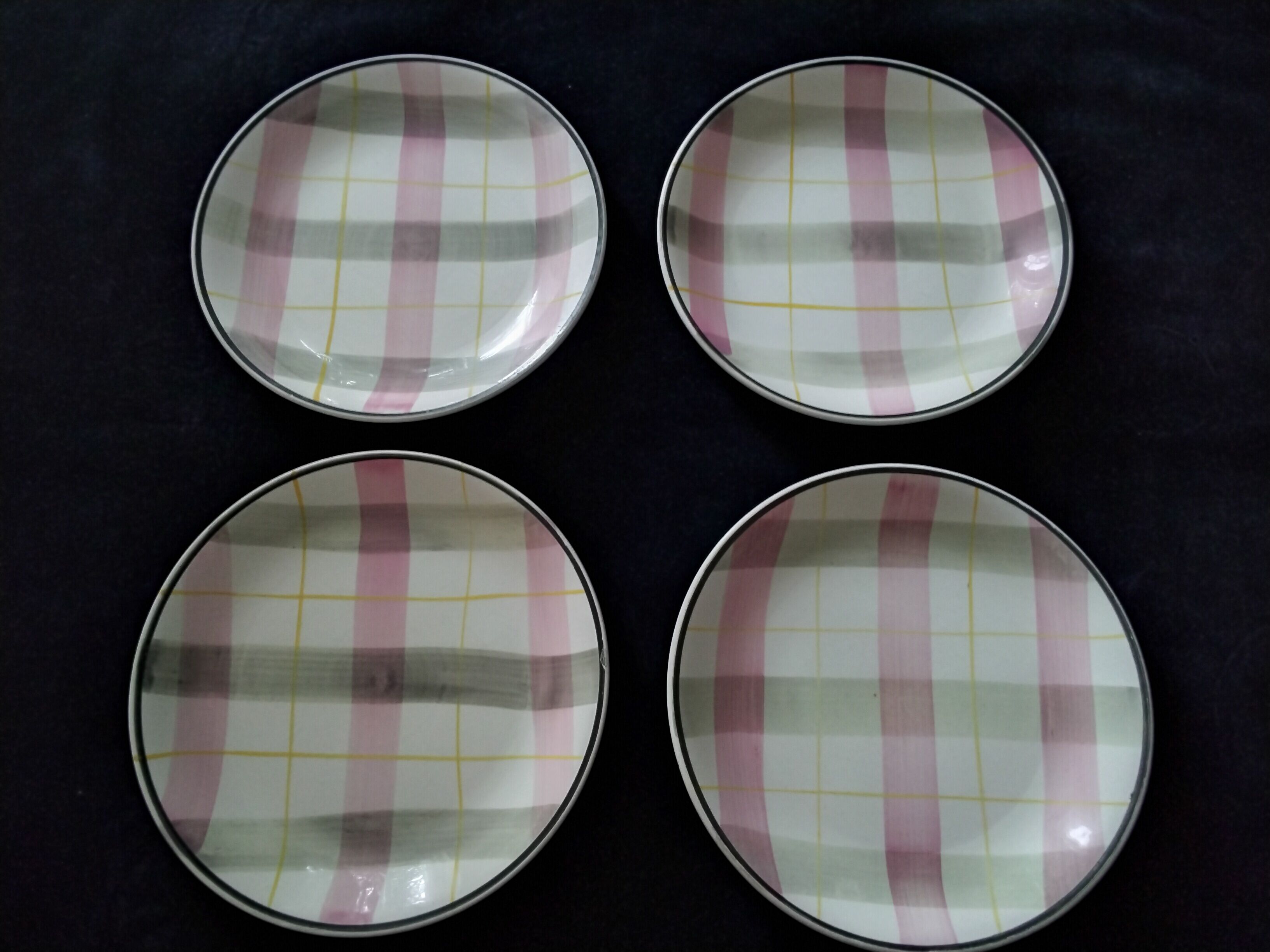 Set of 4 Digoin Sarreguemines flat plates