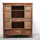 Armoire de mariage chinoise ancienne en orme sculpté et laqué – École de Ni
