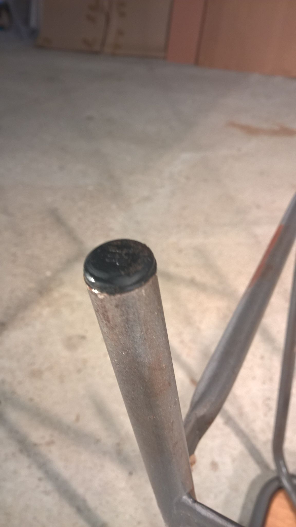 High stool workshop