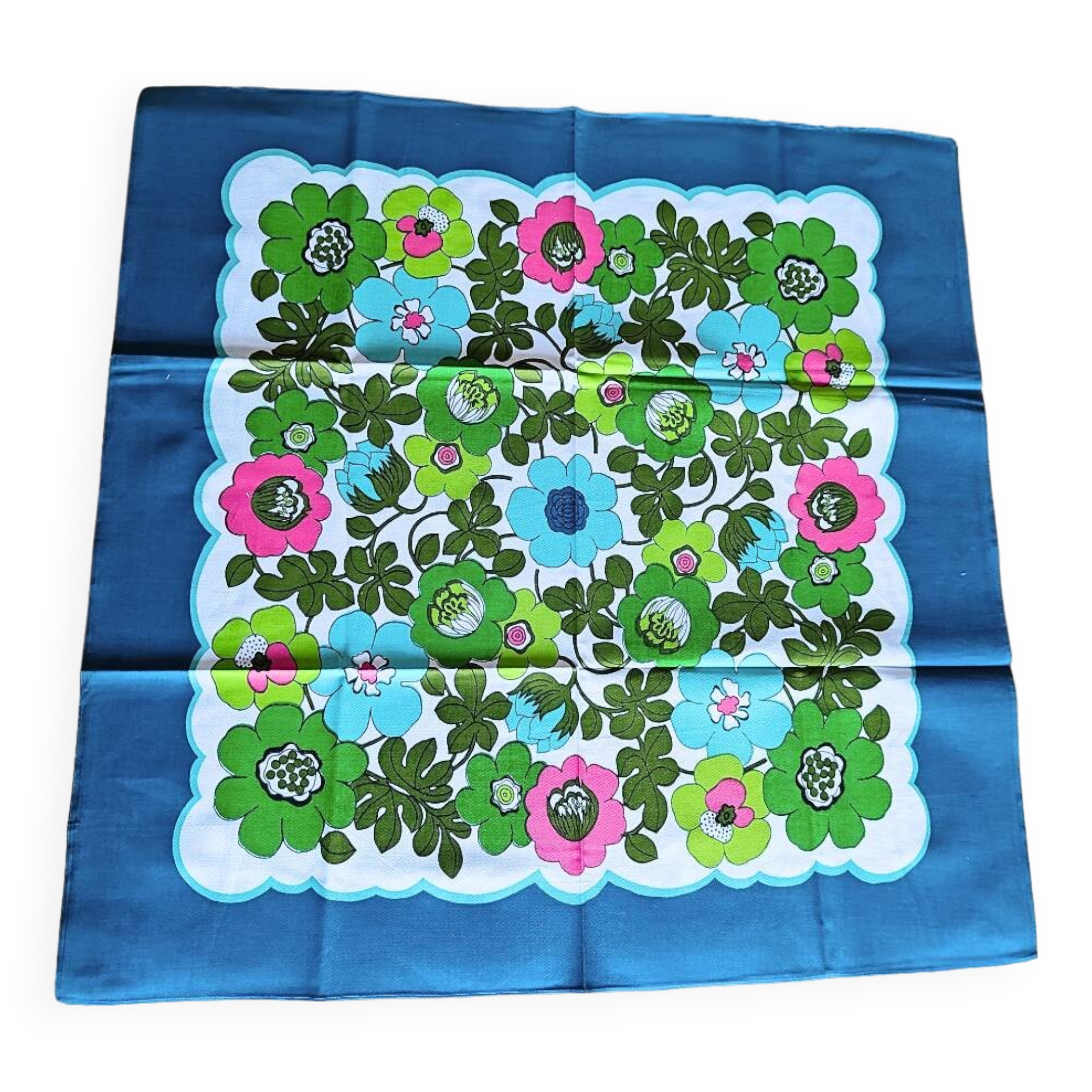 Vintage old stock table cloth floral decor