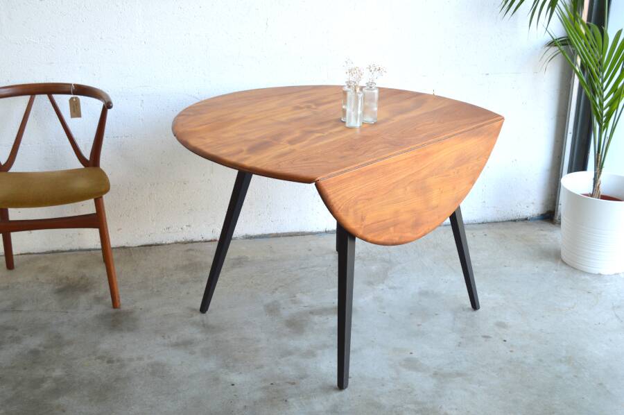 Ercol drop-leaf dining table * 125 cm