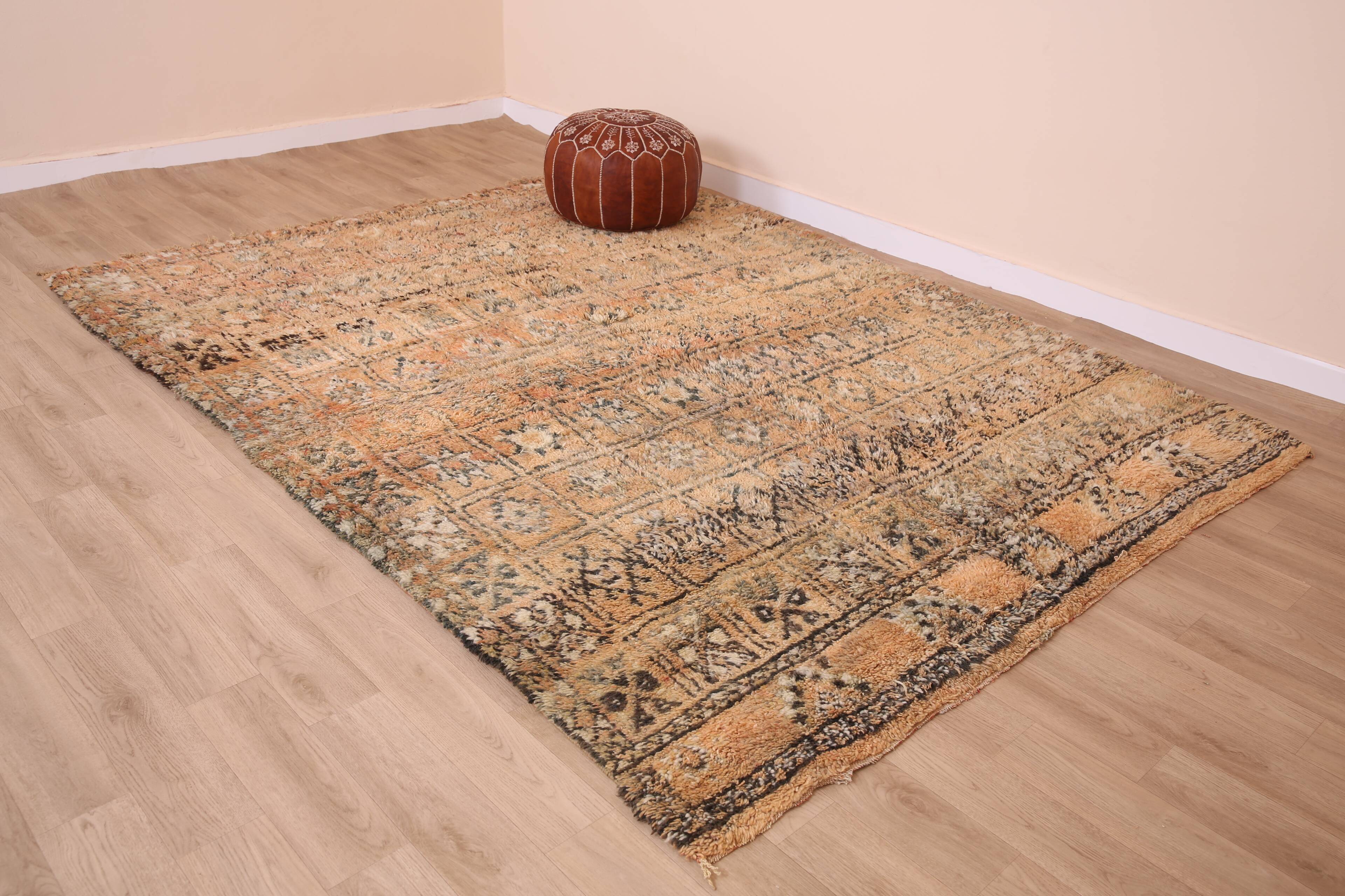 Peach Vintage Moroccan Rug 210 x 270 cm, Berber Wool Rug, Handmade Boho Rug
