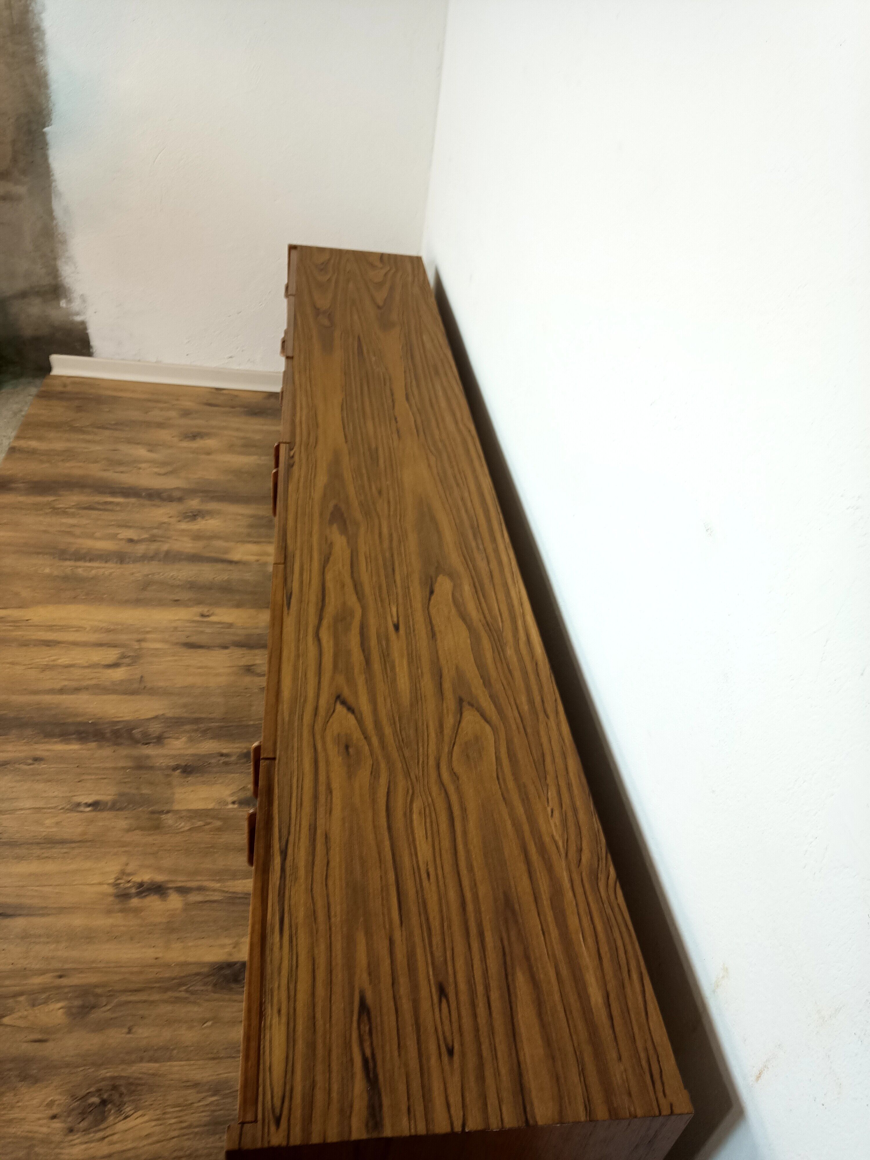 Scandinavian Bass Enfilade