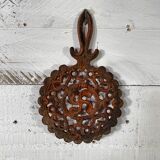 Cast iron flat trivet