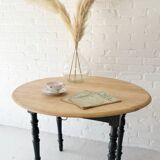 Round table