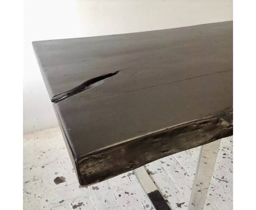 Table Brutaliste