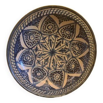 Large Moroccan Ceramic Bowl with Blue hand-painted motif, from the 1950s/60s