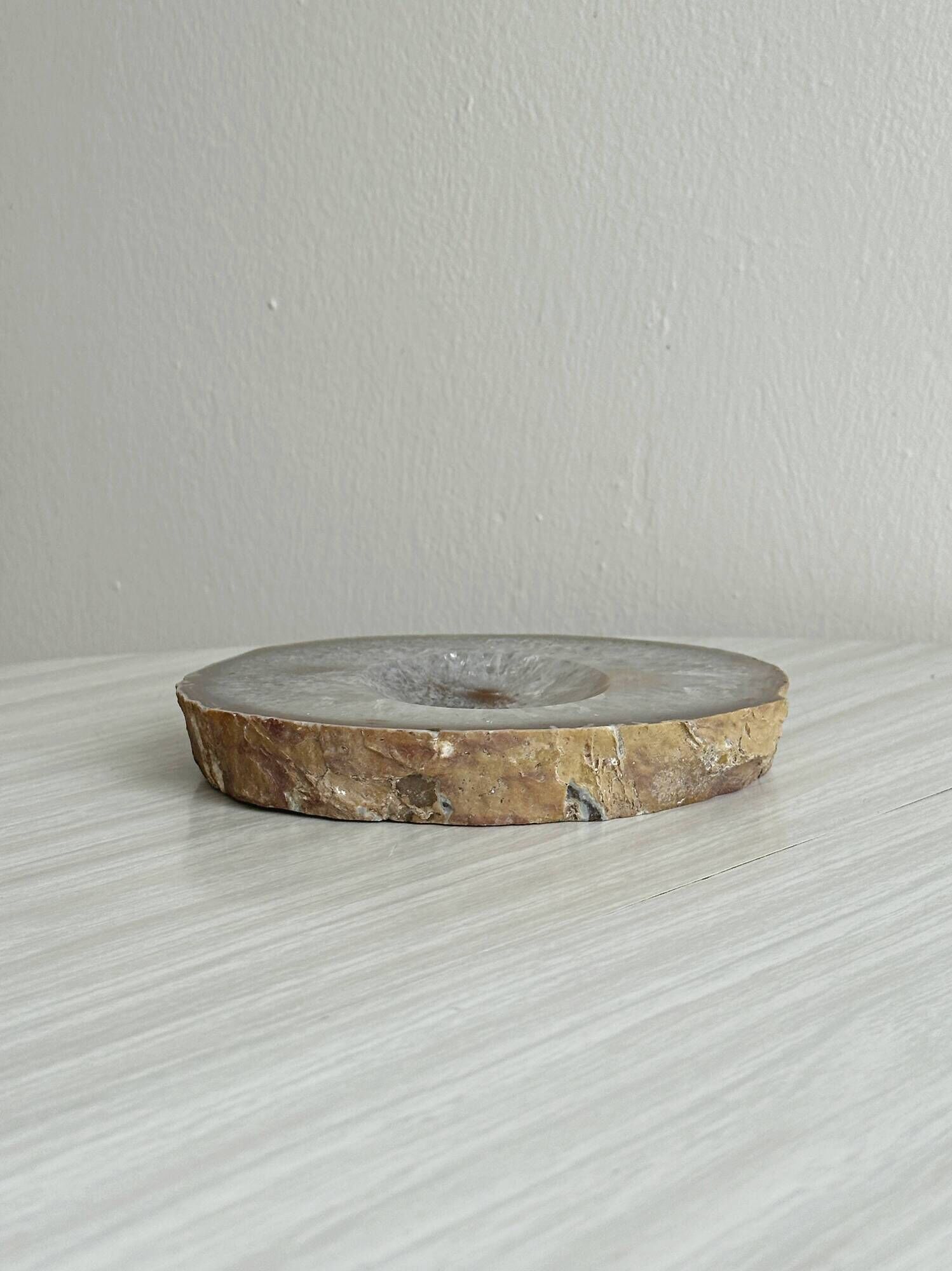 Natural agate catchall tray