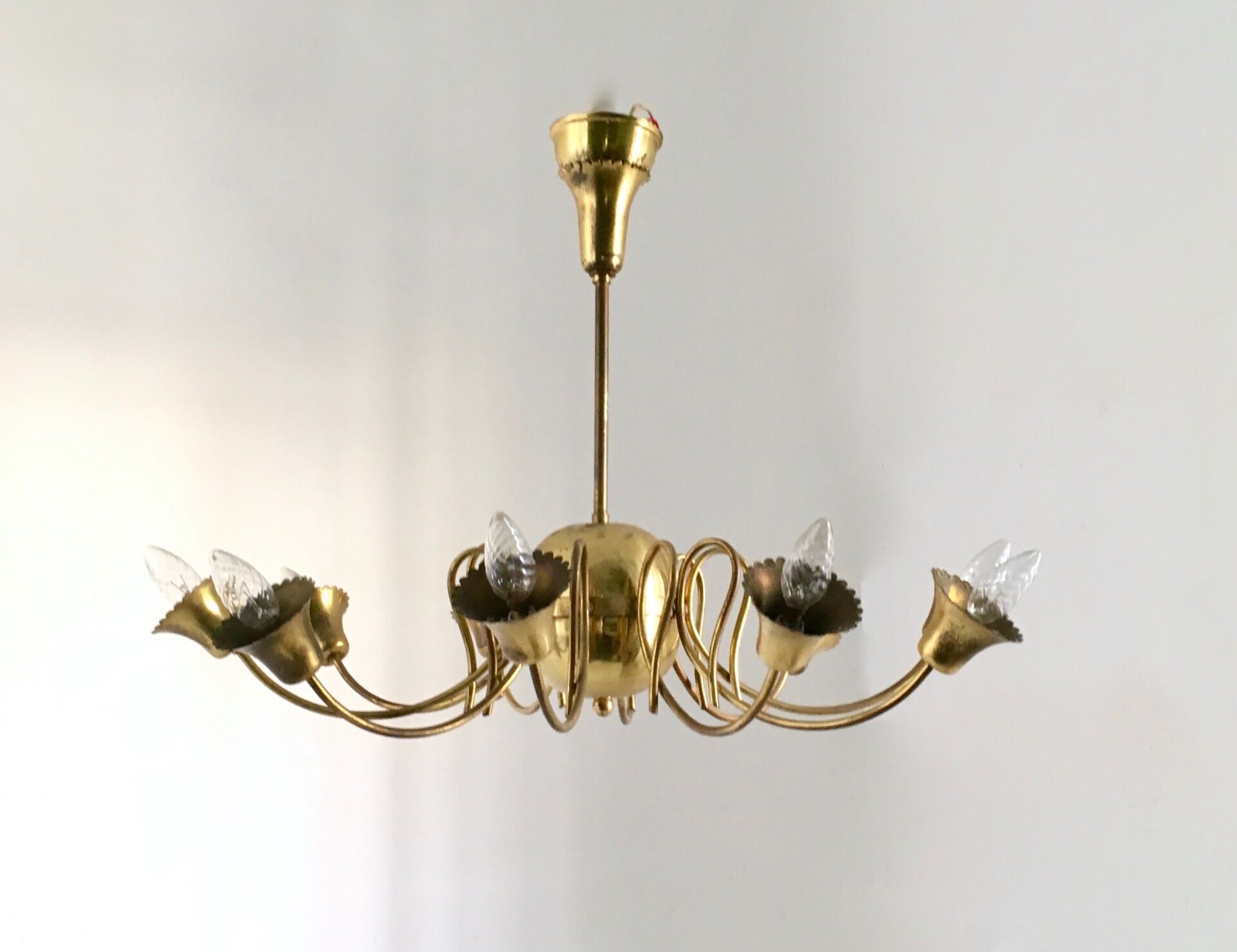 Beautiful Vintage Round Brass Chandelier with 10 Lights, Italy