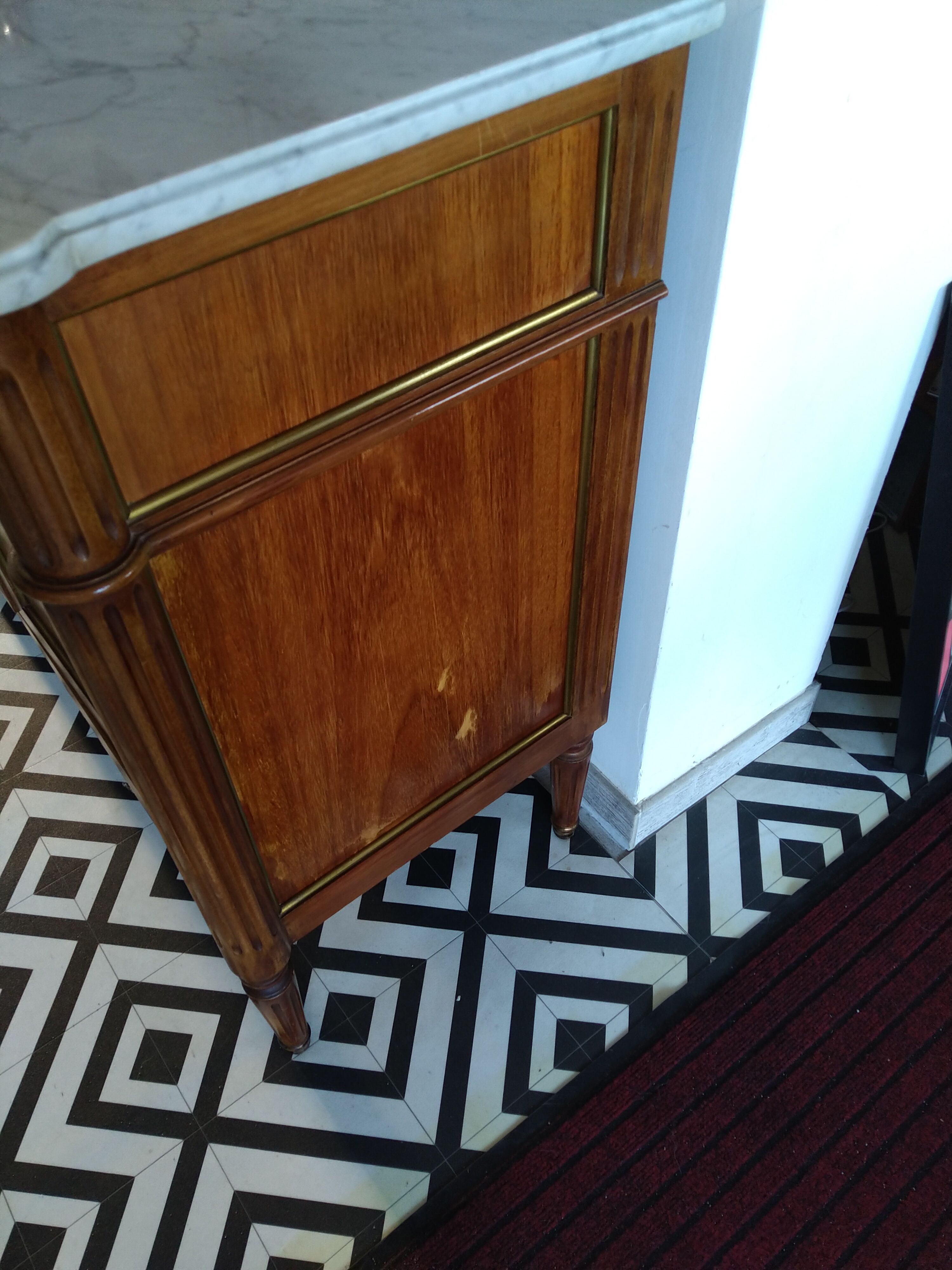 Commode Louis XVI