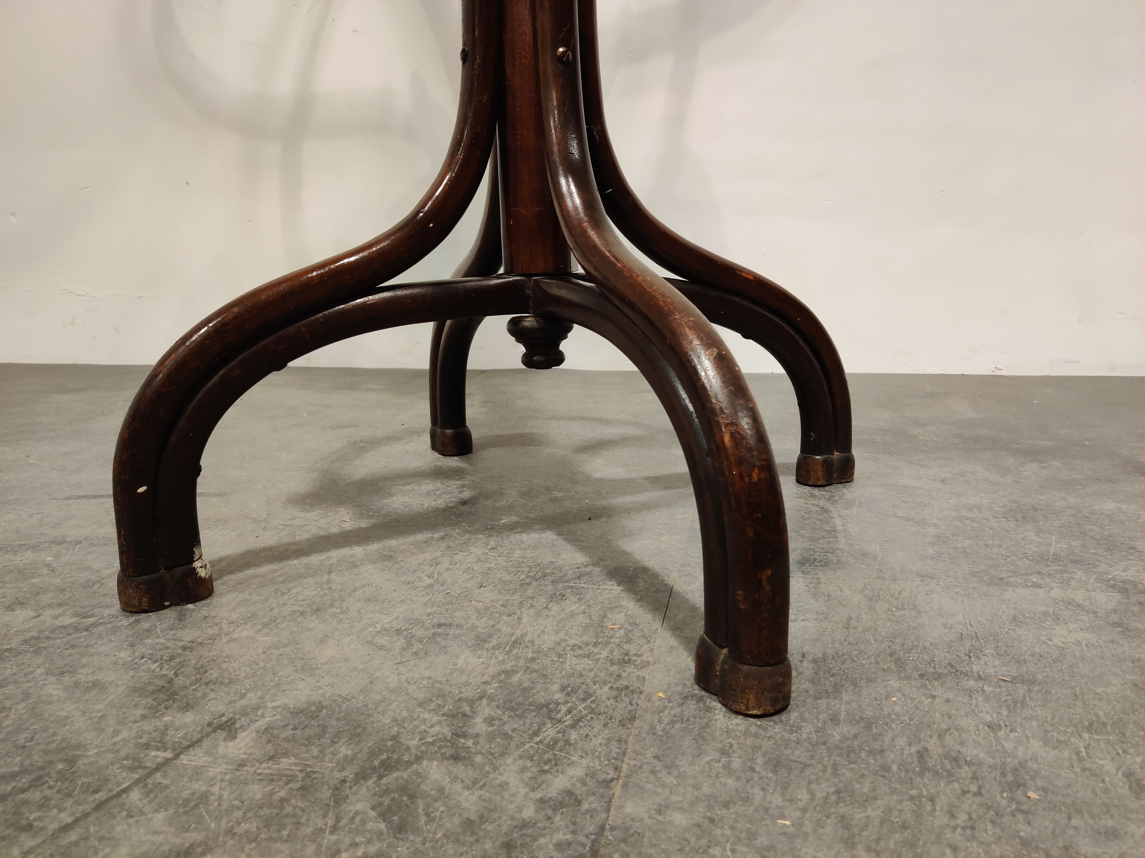 Bentwood coat stand by Thonet, 1920s