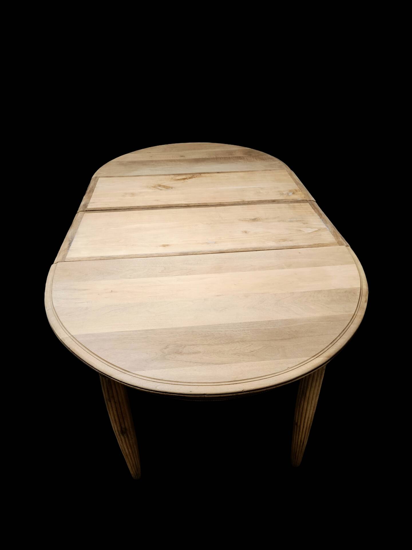 Oval extendable table in Louis XVI style – Renovated solid walnut