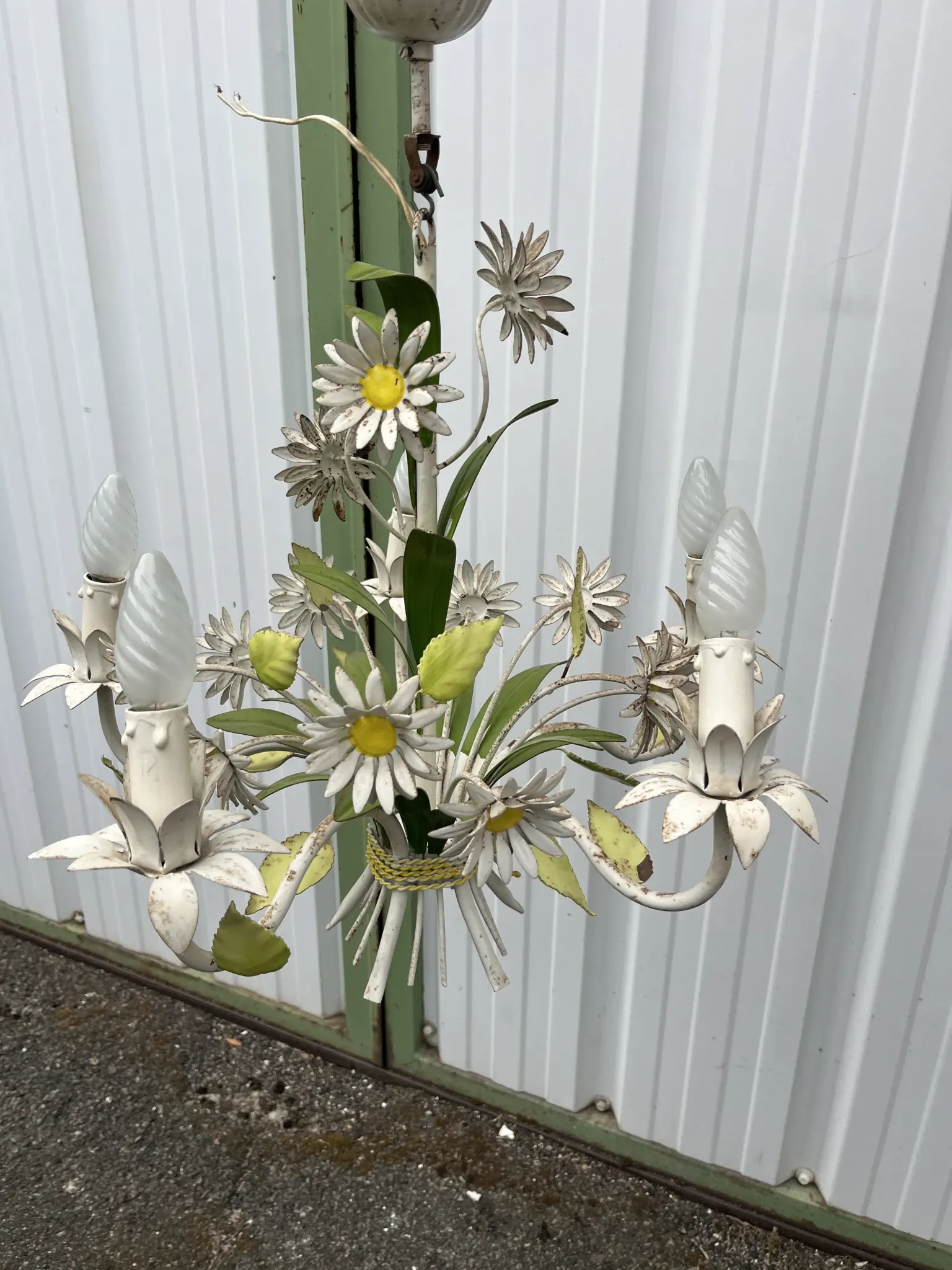 Large antique painted tin chandelier - Floral decoration with daisies and foliage.