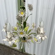 Large antique painted tin chandelier - Floral decoration with daisies and foliage.