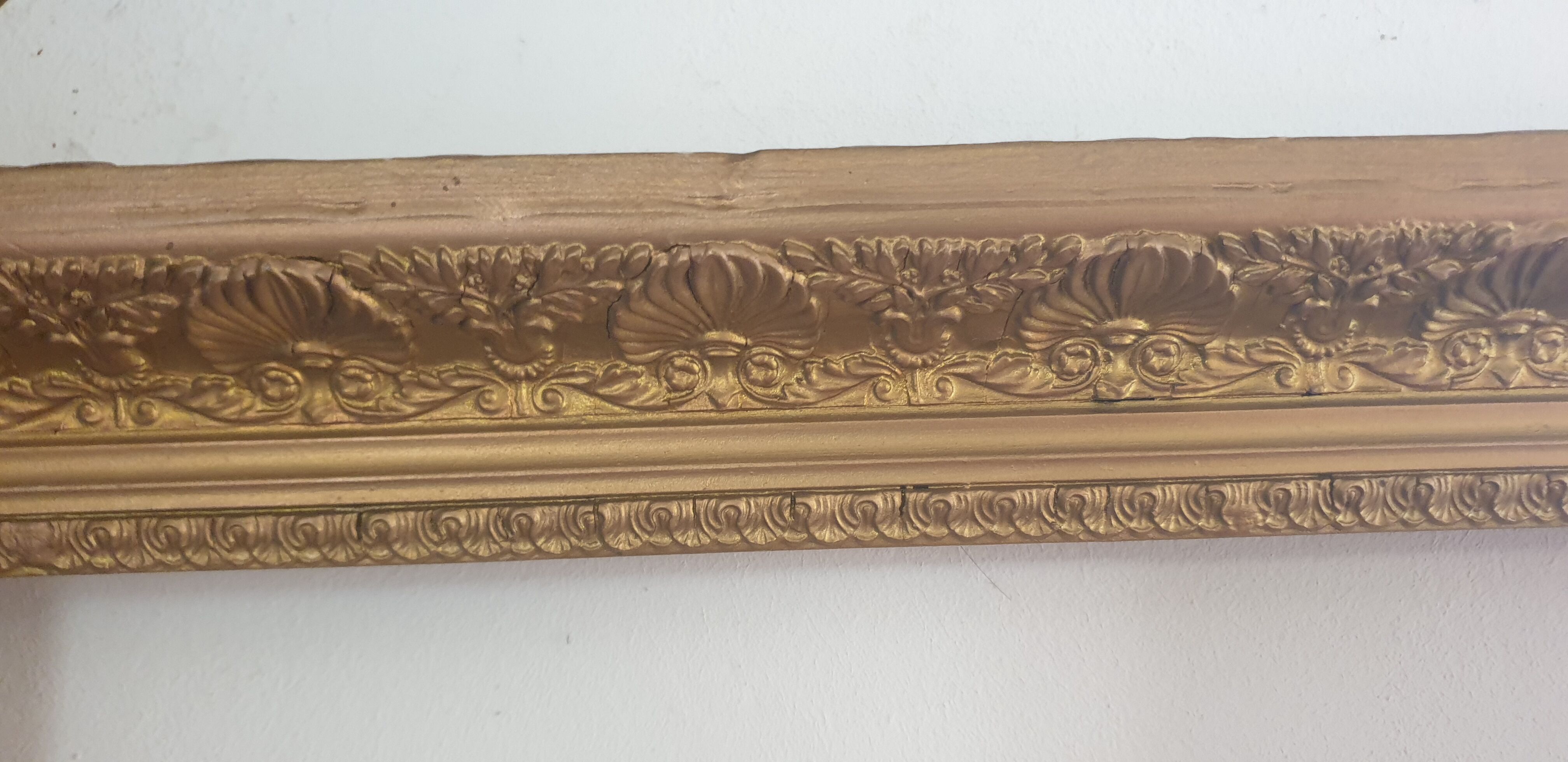 Old gilded frame 61×51