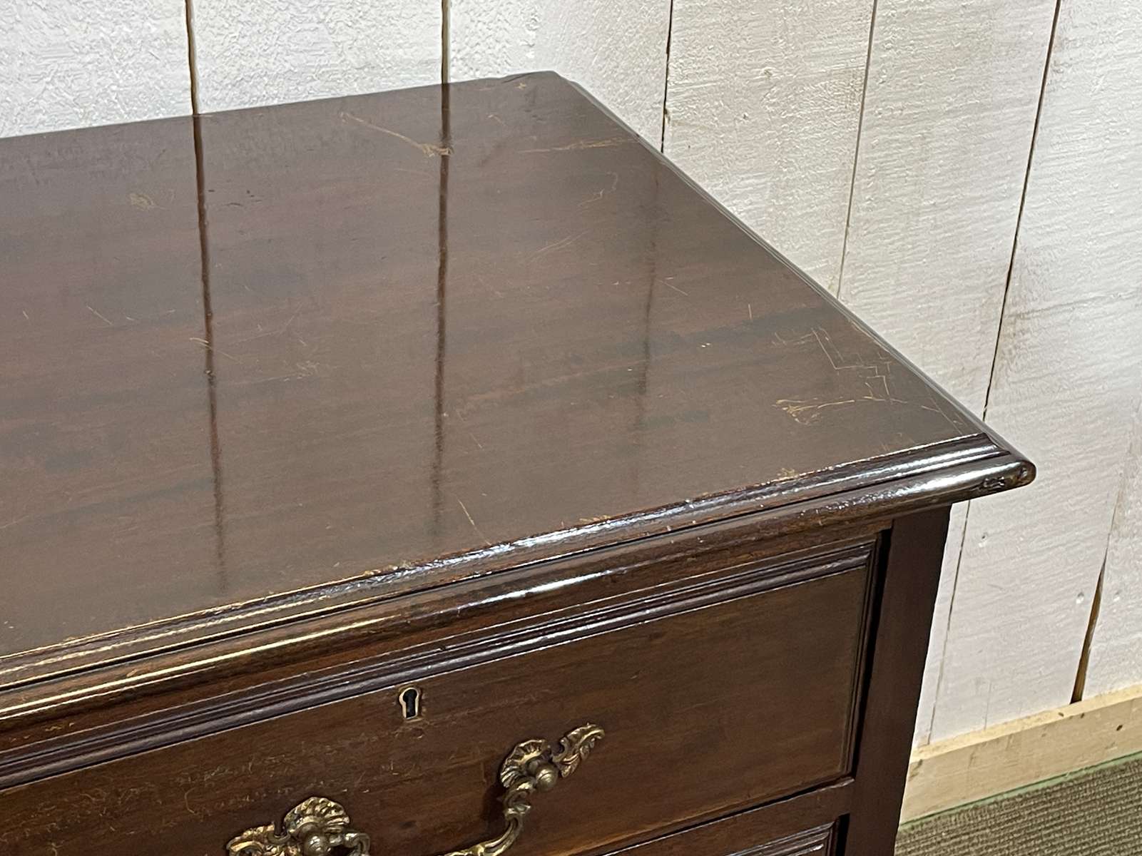 Early 20th century English mahogany chest of drawers