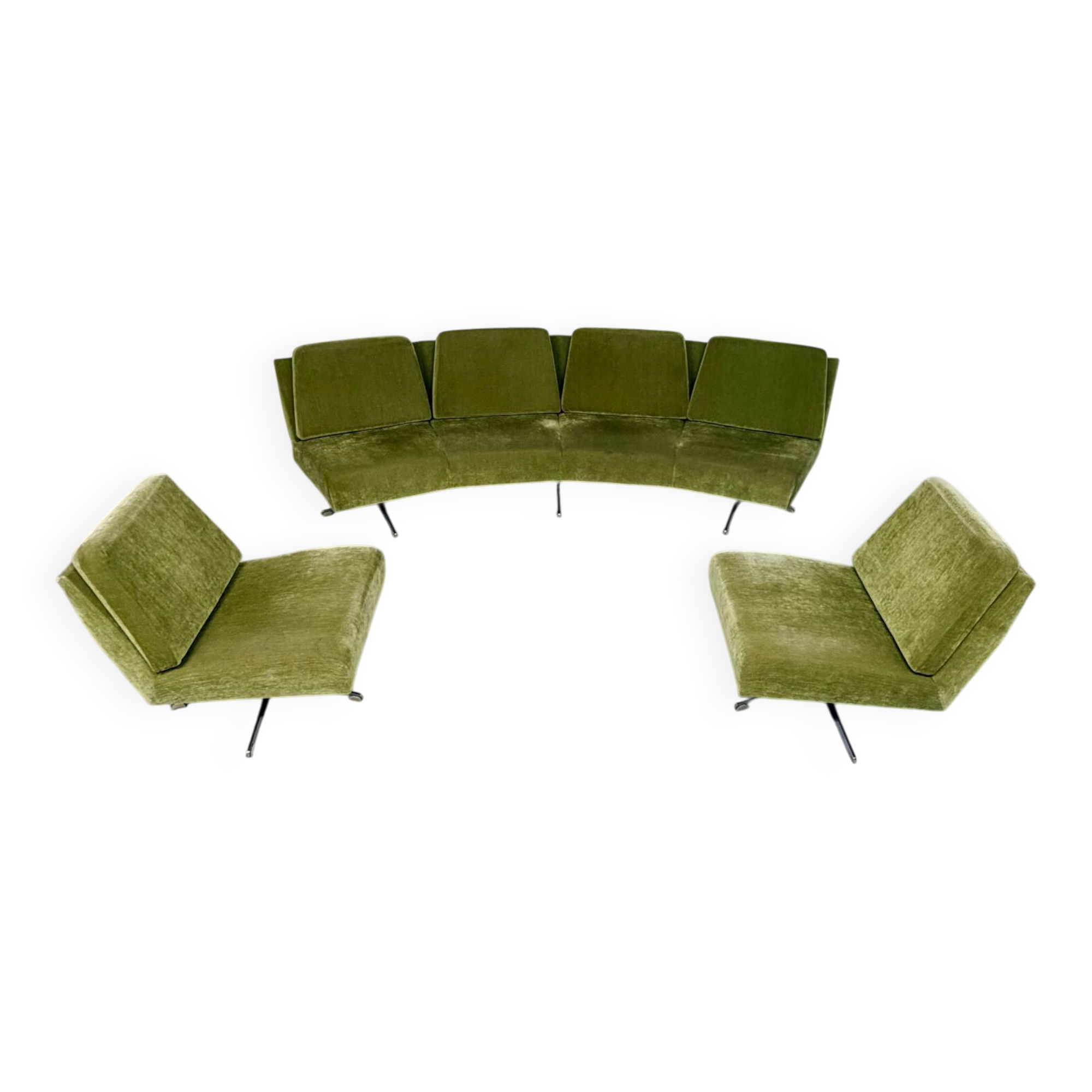 Complete living room with a sofa and 2 Italian design armchairs from the 70s, vintage.