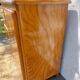 buffet Mado, portes asymétriques