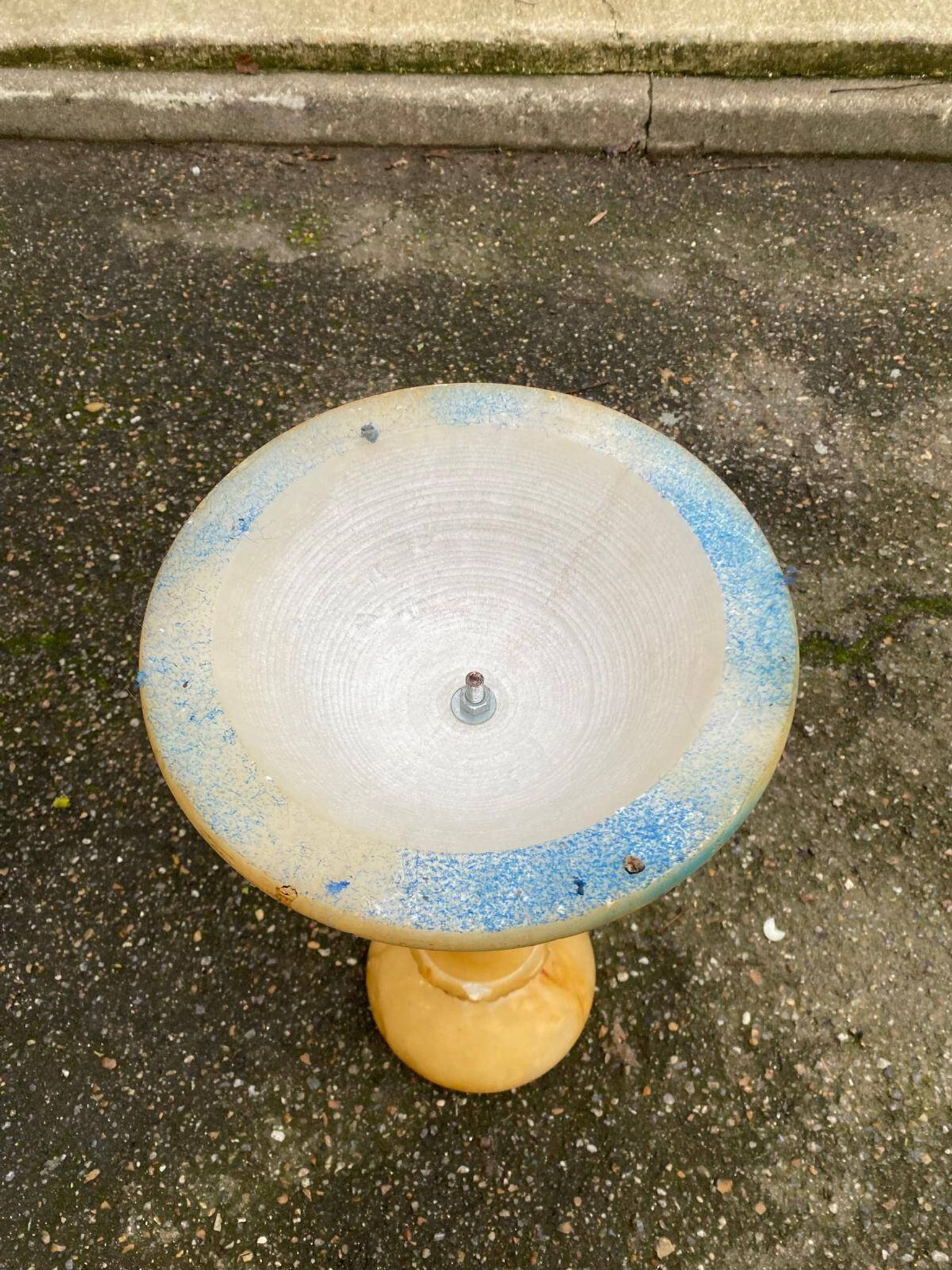 Sellette ronde pied central en marbre albâtre sculpté 52cm