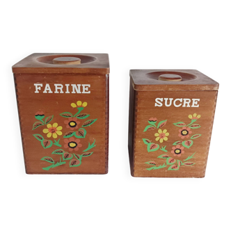 Set of 2 boxes, wooden spice pots