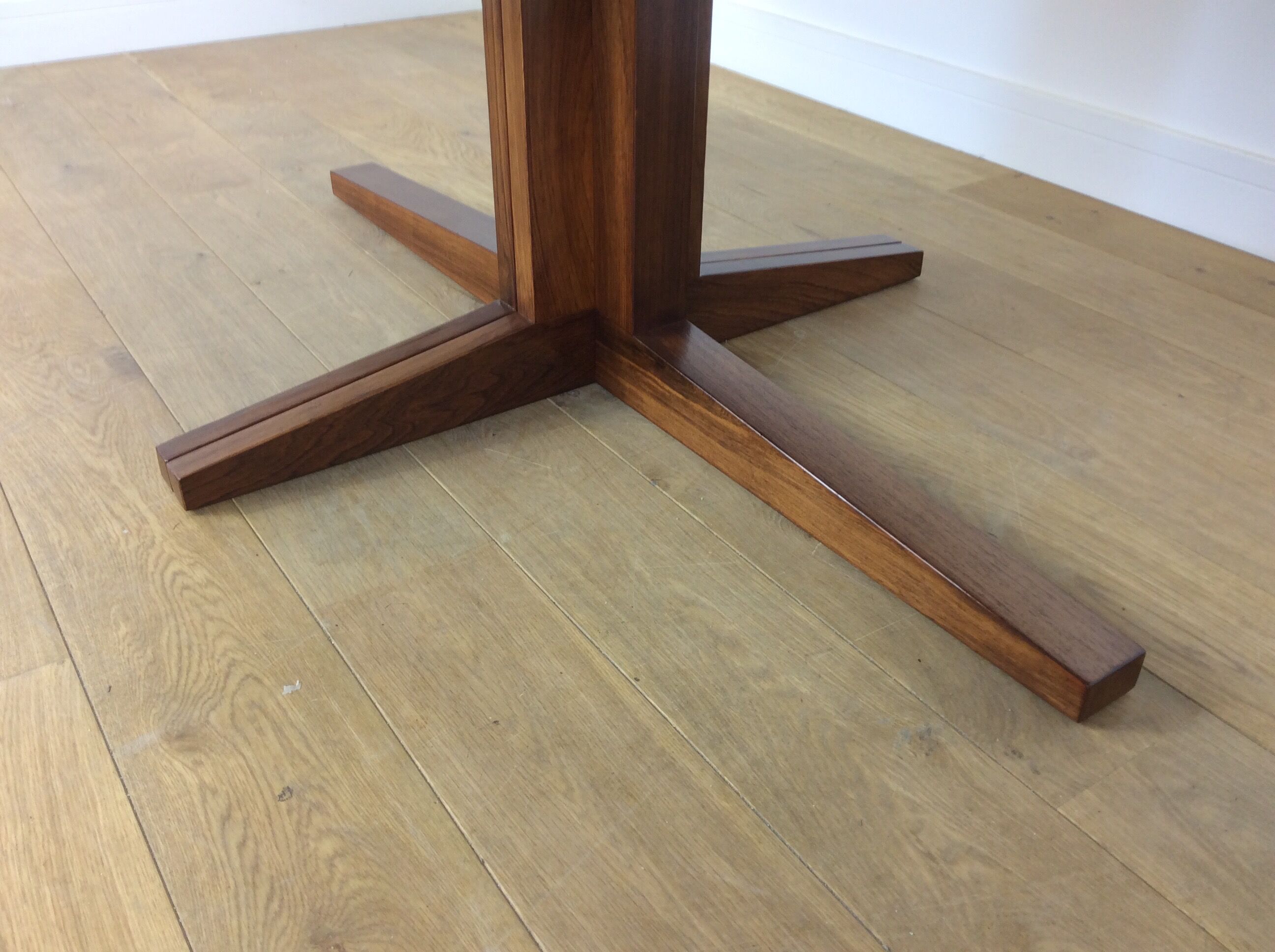Mid century rosewood extendable dining table by John Mortensen