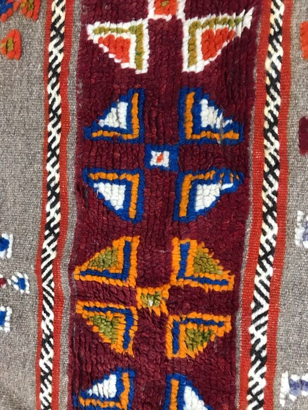 Moroccan berbere rug 142 x 254 cm