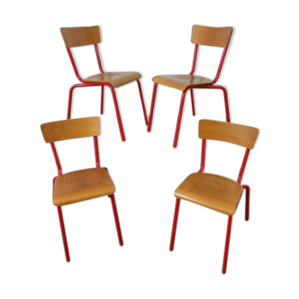 Chaises d'école