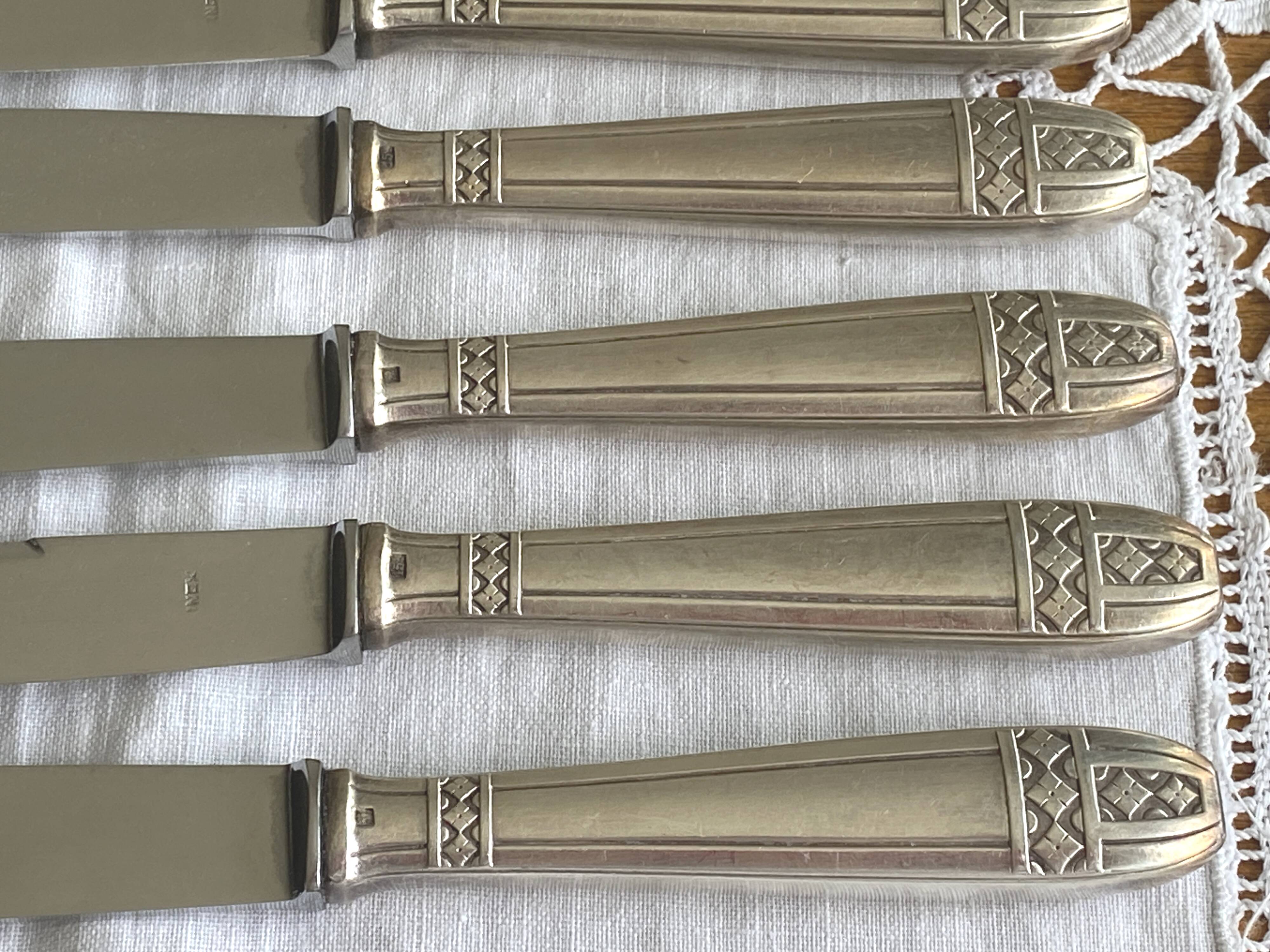8 dessert knives, silver-plated cheese model Grand Prix de Monaco.
