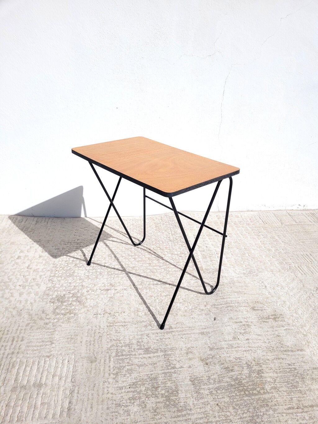Refurbished vintage hairpin legs side table