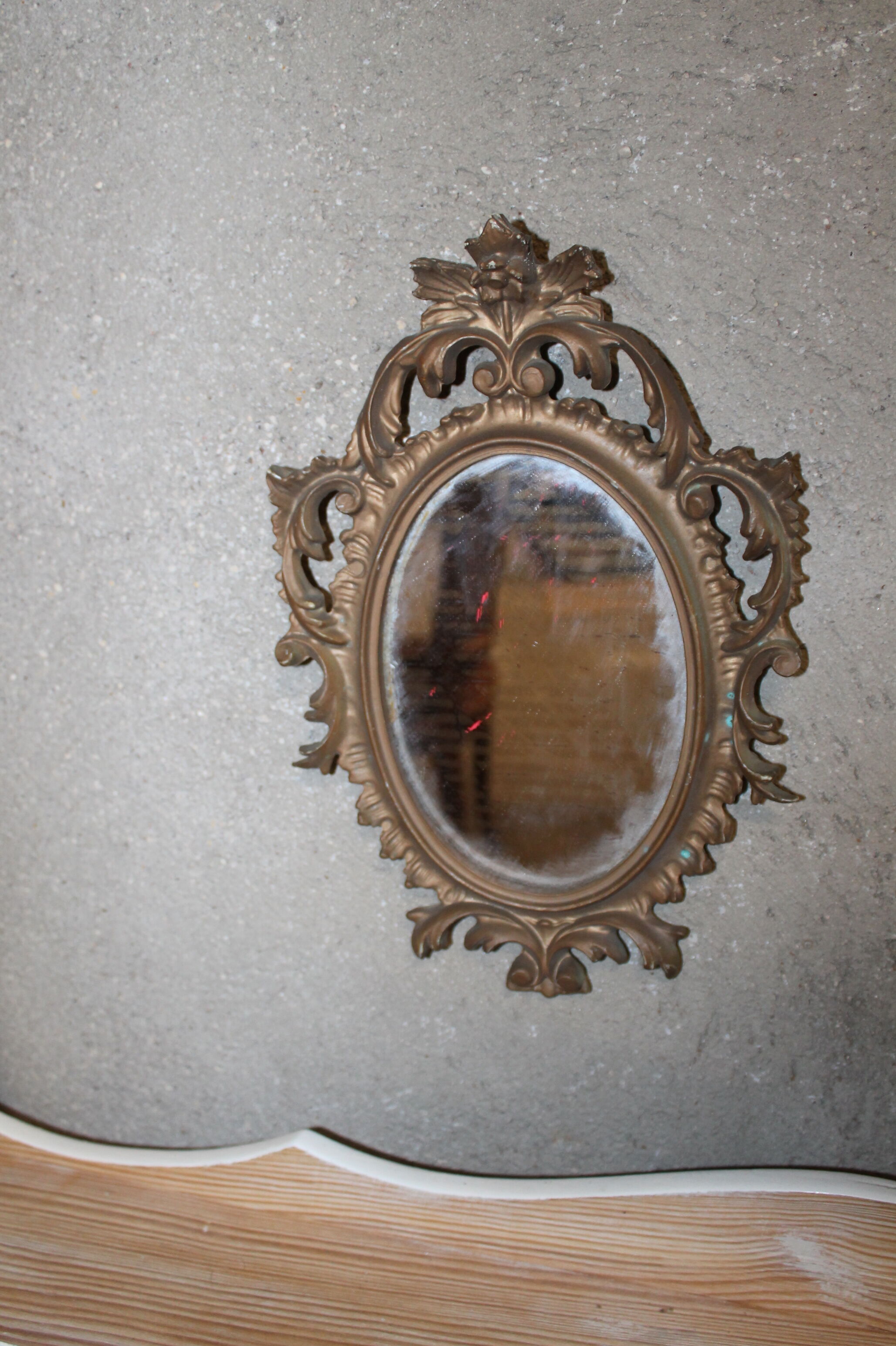 Small Rococo mirror 19x29cm