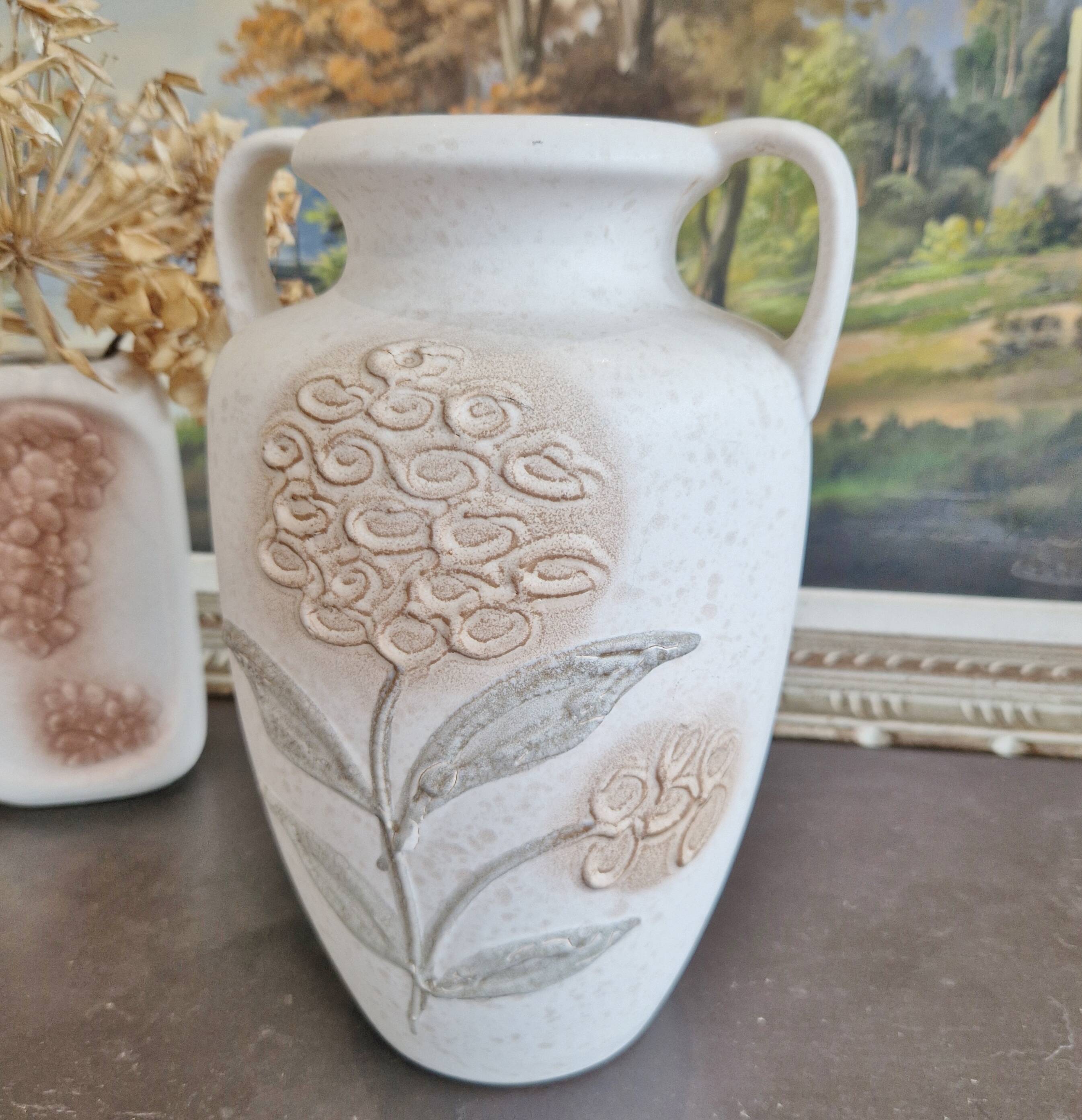 Vintage ceramic amphora vase Scheurich West Germany shabby 60s model 606-28
