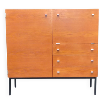 Sideboard Pierre Guariche Meurop modèle 1293 en Teck