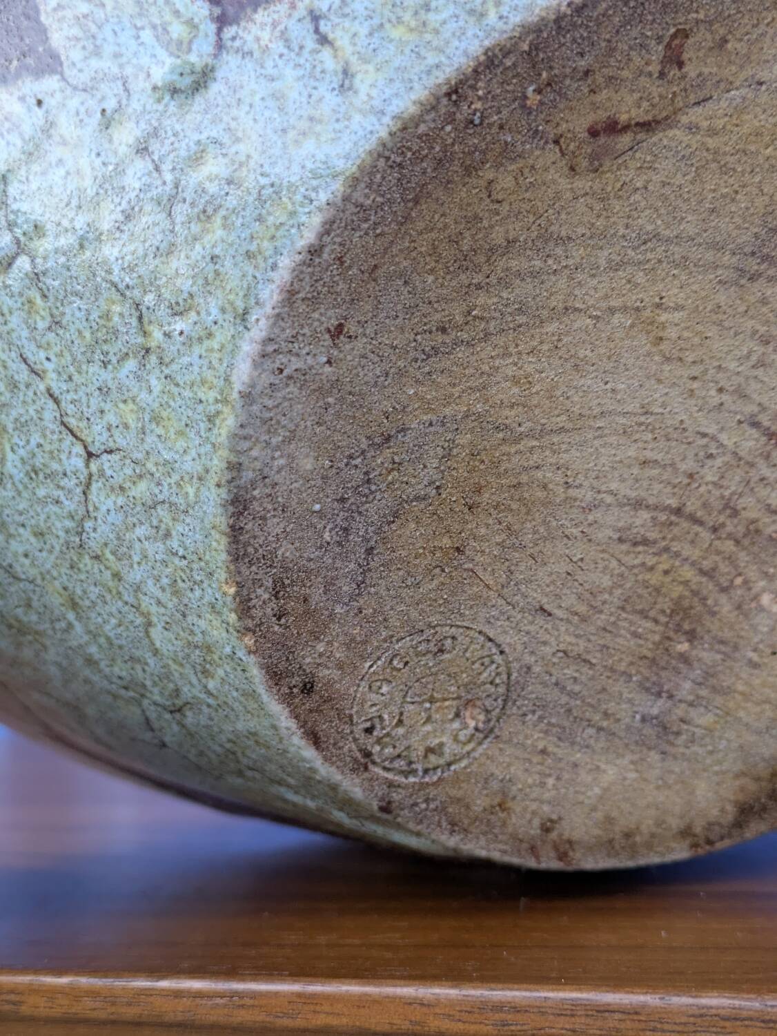 Ceramic pot / cache-pot Accolay signed – Vintage glazed stoneware from the 60s