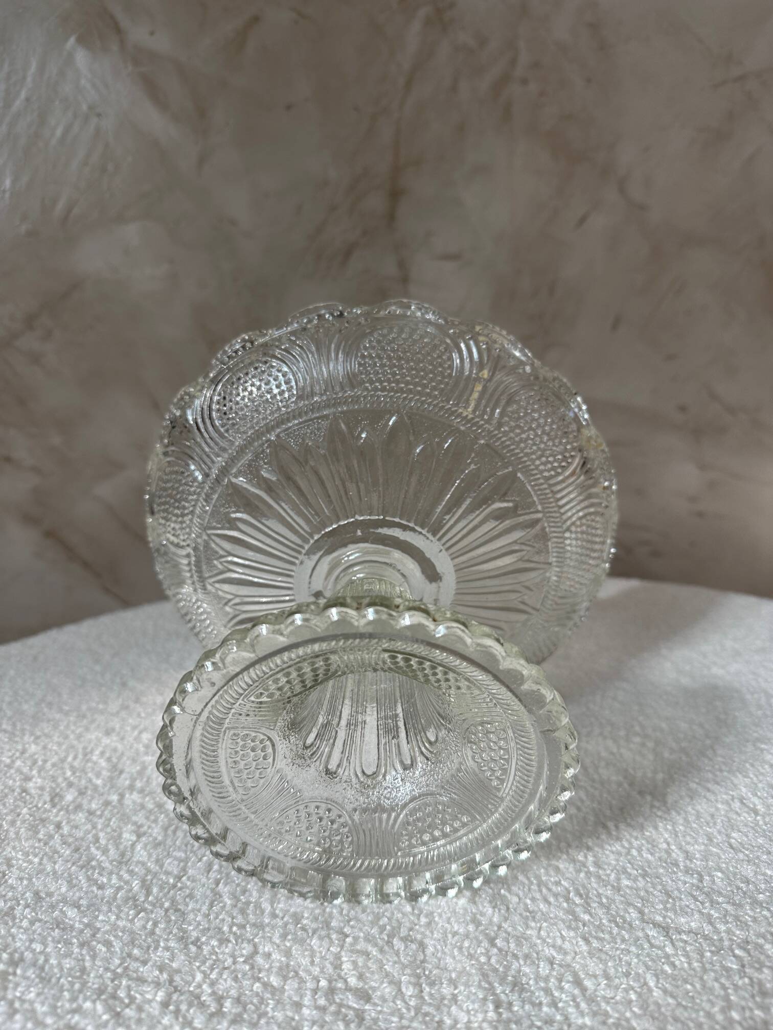 Etched glass fruit bowl